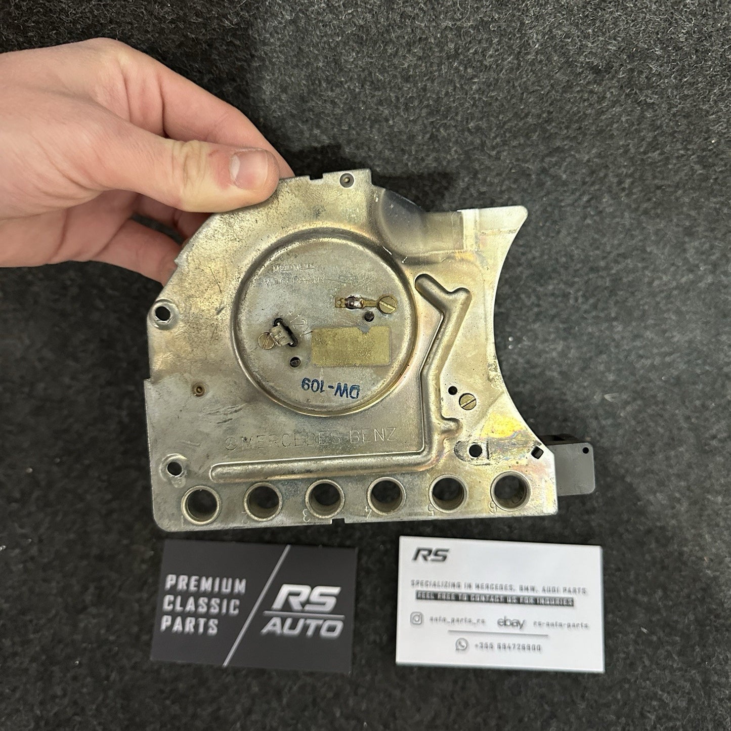 Mercedes Benz 190E 190D W201 Instrument Cluster Clock Gauge 2015420611 OEM VDO