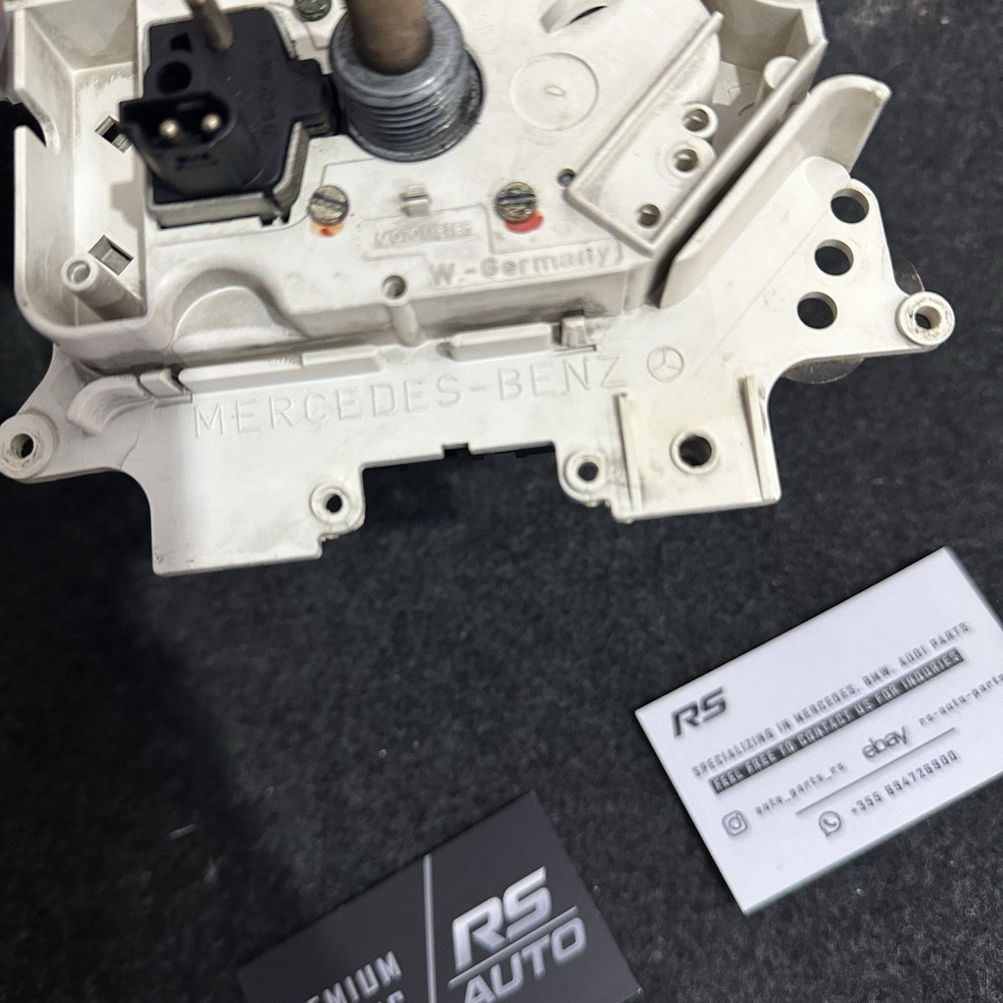 Mercedes Benz 190E W201 82-93 Speedometer 180 KM/H 2015425306 VDO OEM K=780