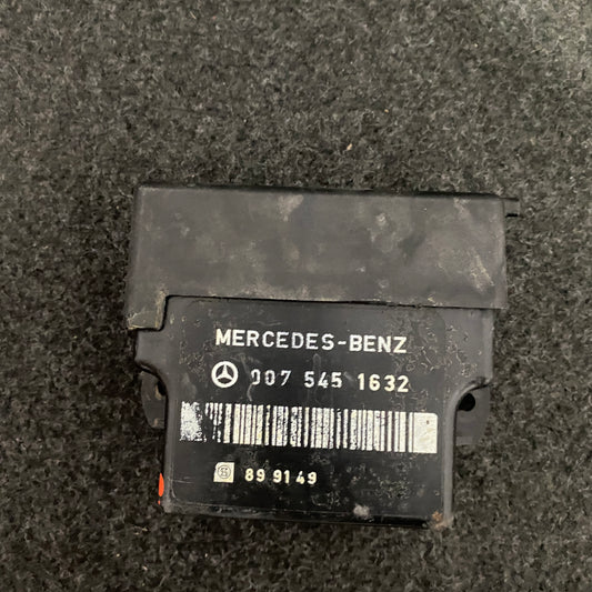 Mercedes-Benz W124 Diesel Glow Plug Relay 0075451632