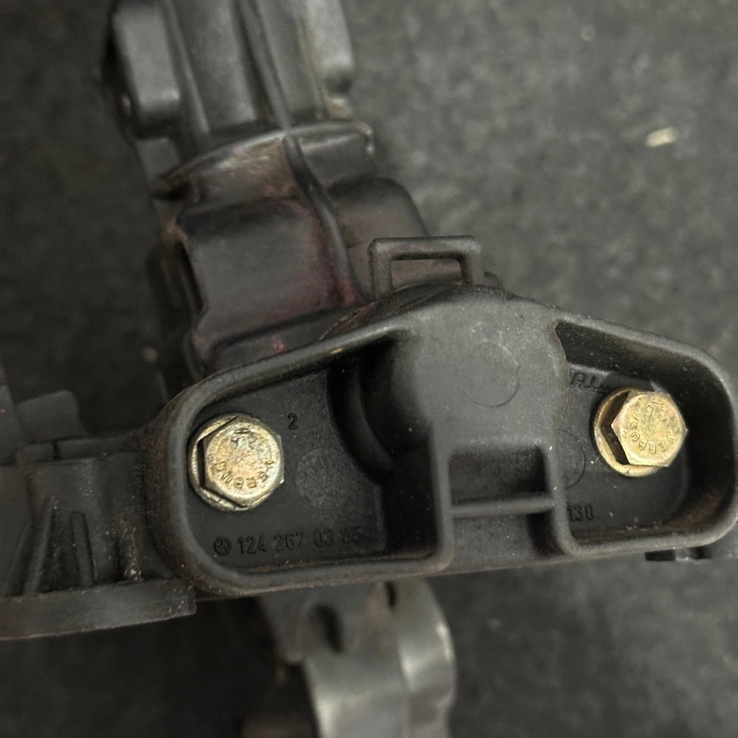 Mercedes Benz W124 W201 190 5 Speed Manual Shifter Gear Selector 1242670305 - RS Auto Parts