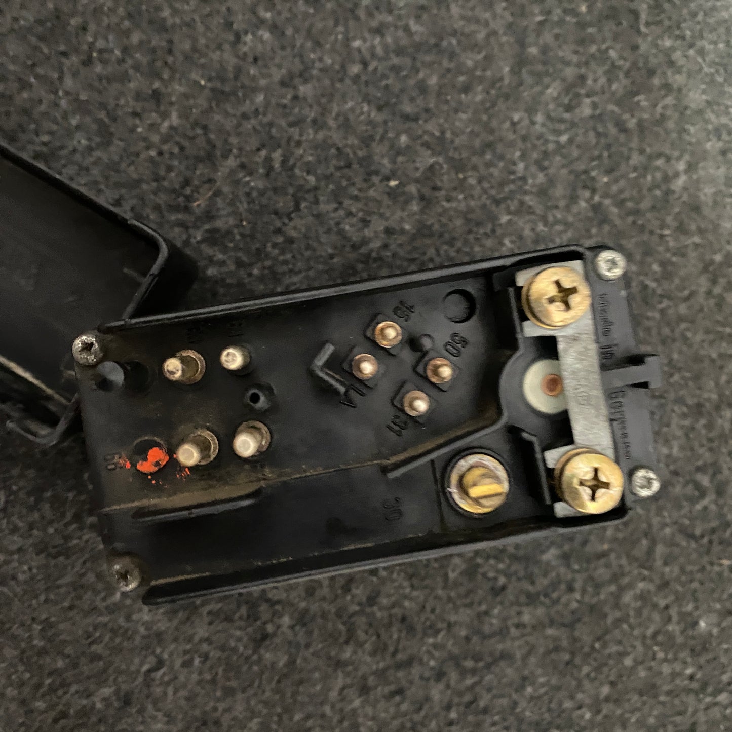 Mercedes Benz W124 W123 Diesel Glow Plug Relay 0015459732