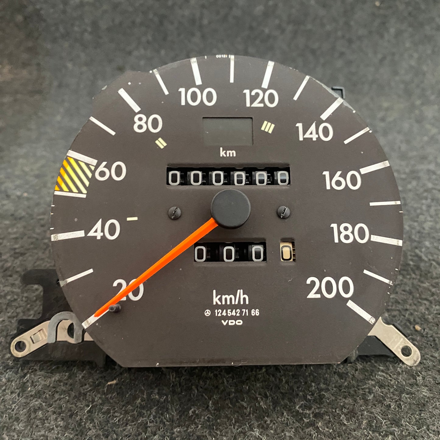 Mercedes Benz W124 Speedometer VDO Refurbished 1245427166