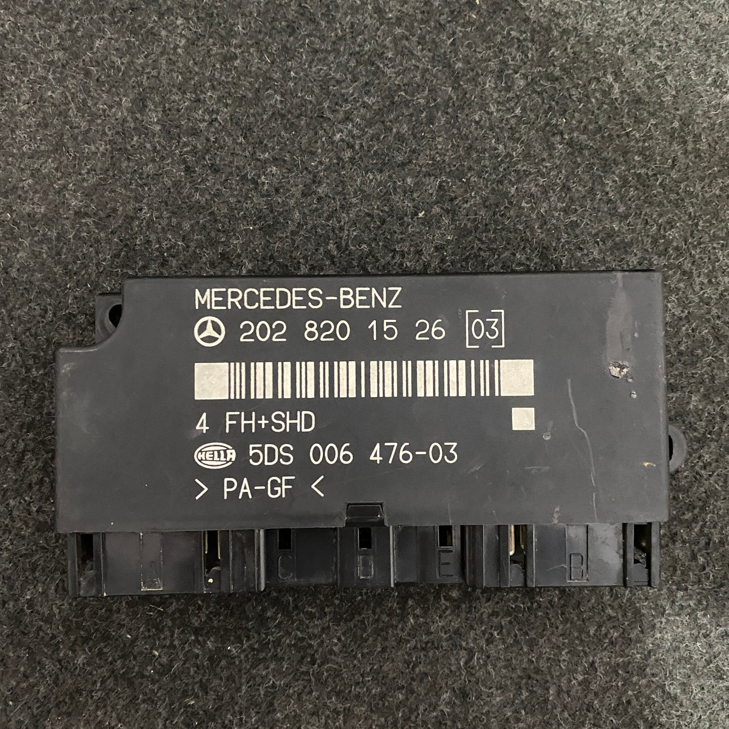 Mercedes-Benz W202 C-Class Comfort Control Module A2028201526