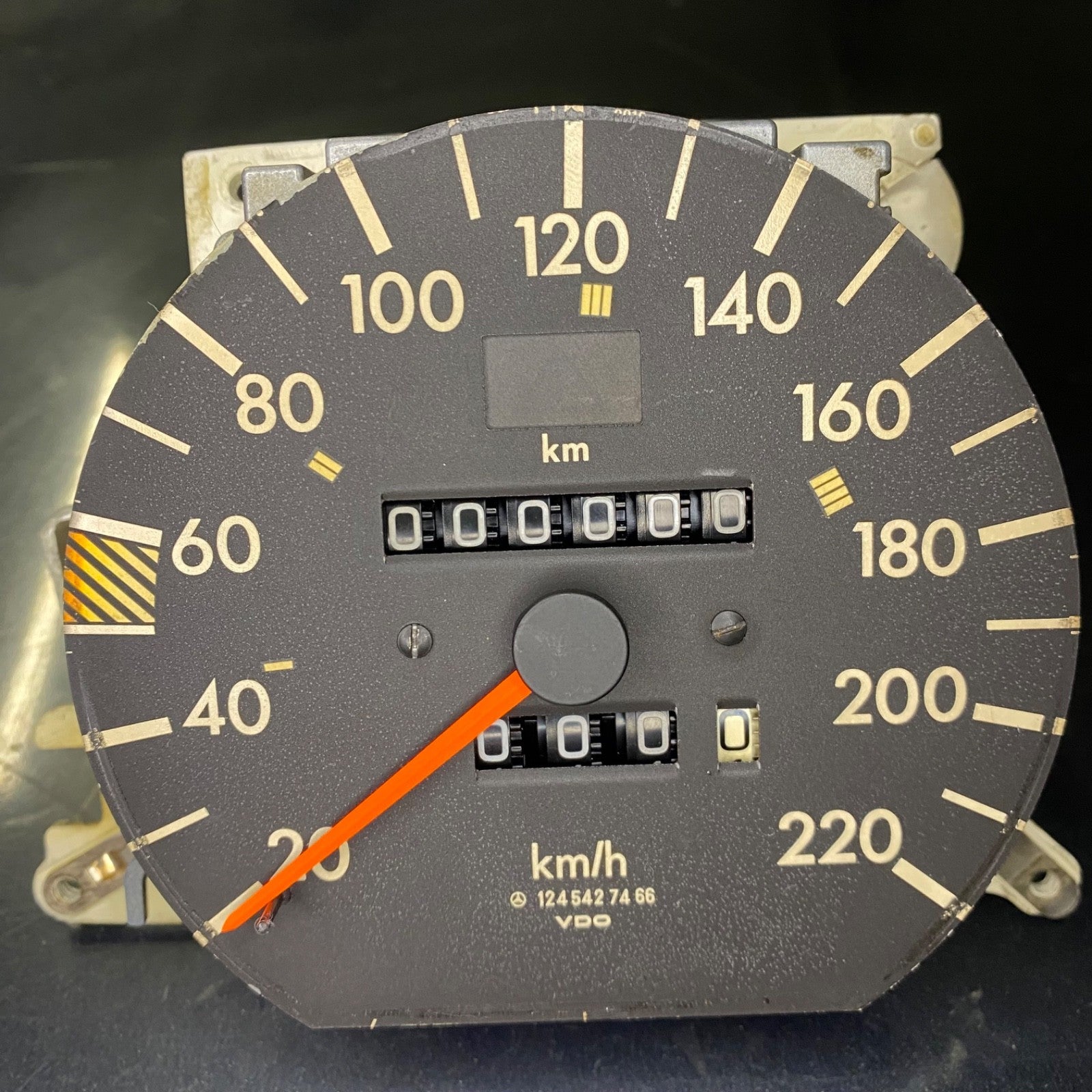 Mercedes Benz E Class W124 Speedometer 220 KM/H 1245427466 VDO OEM 300D 250TD