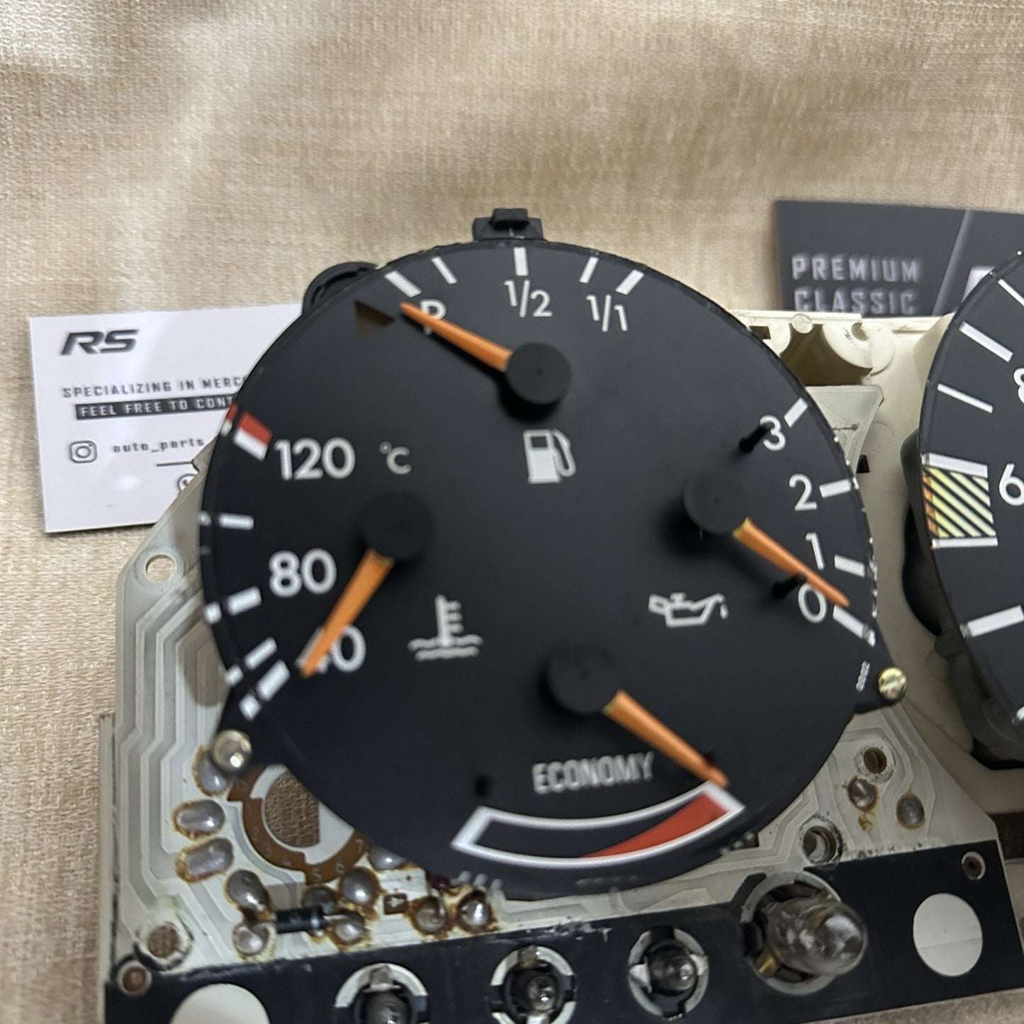 Mercedes 190E W201 Instrument Cluster Set Speedometer 220 km/h Fuel 2015420406