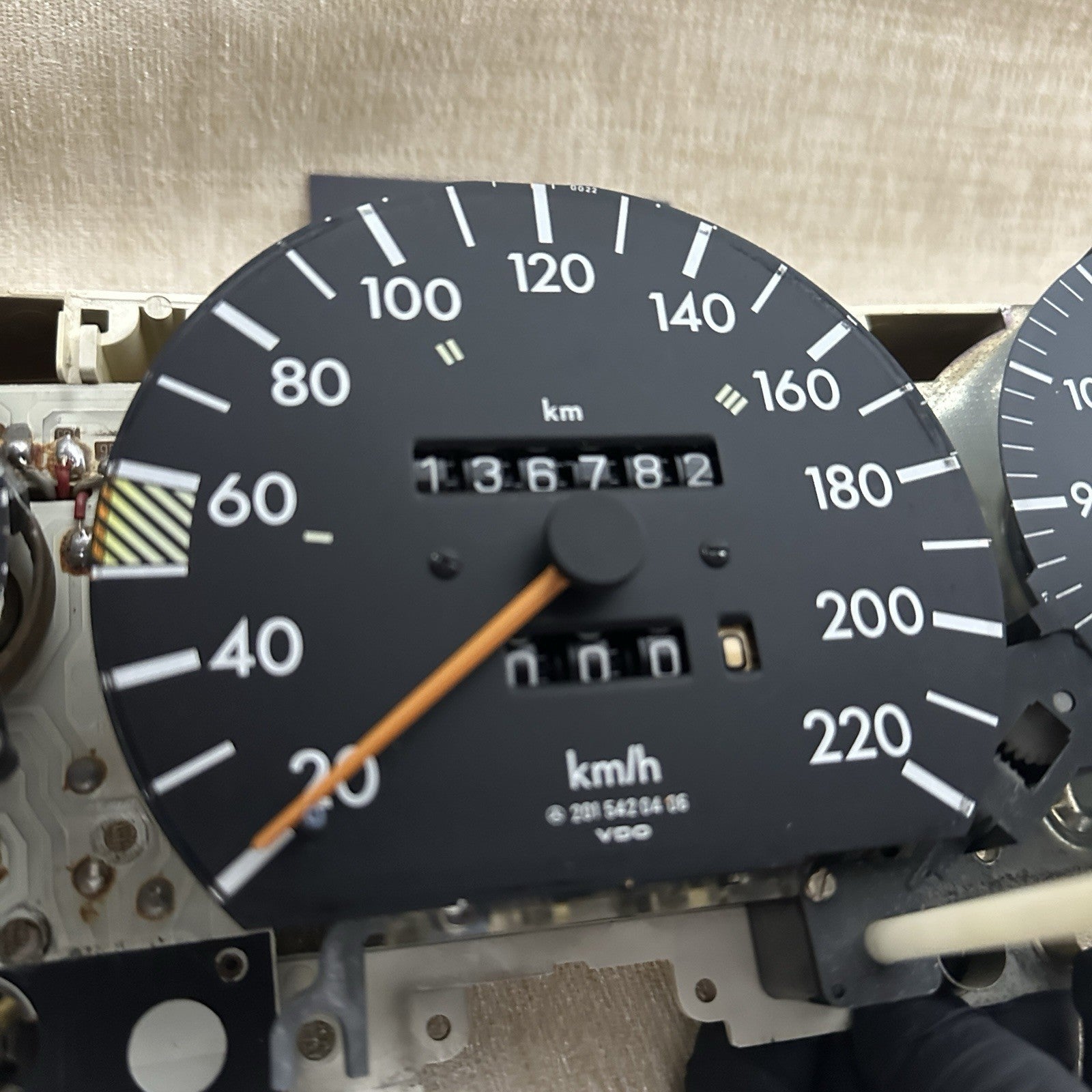 Mercedes 190E W201 Instrument Cluster Set Speedometer 220 km/h Fuel 2015420406