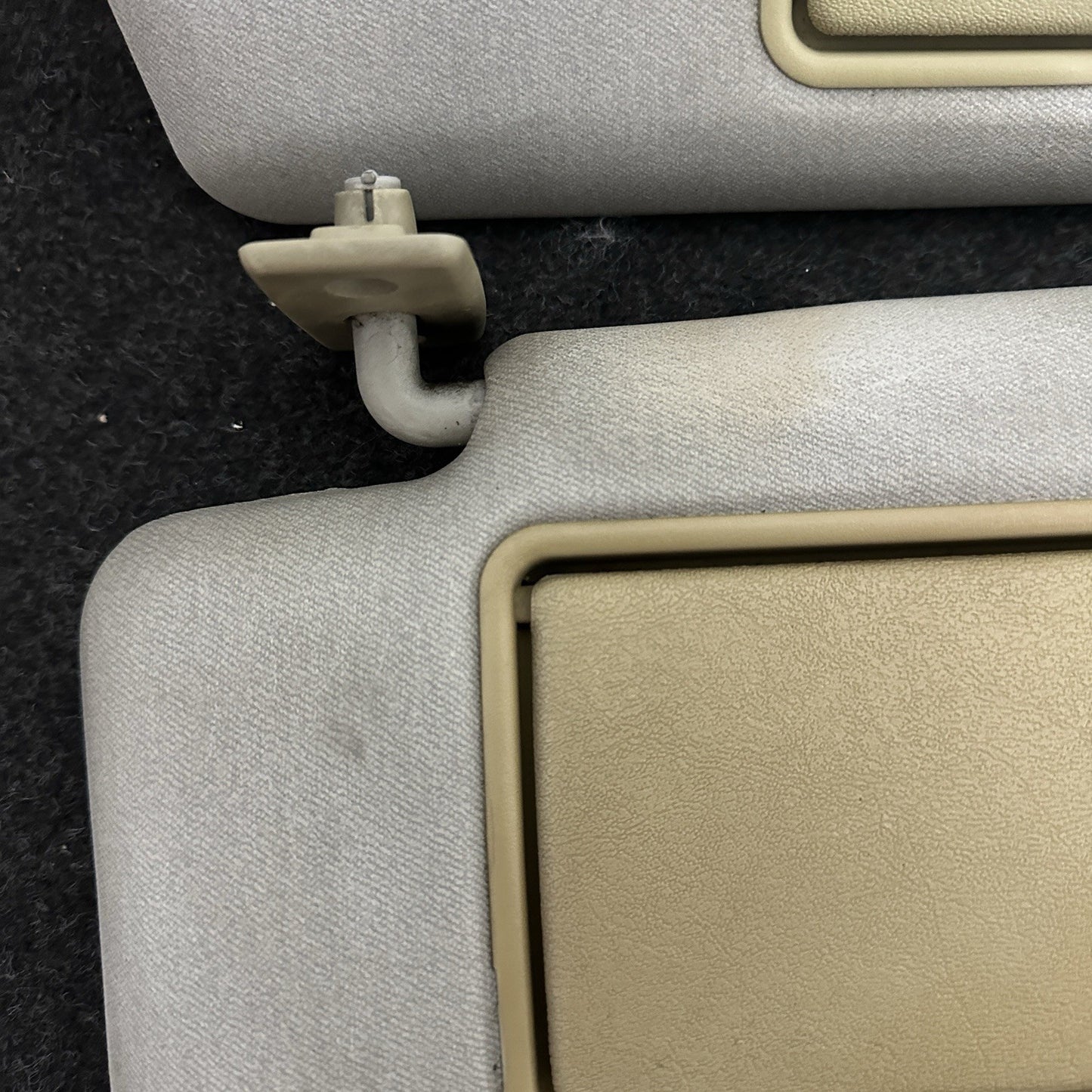 Genuine Mercedes-Benz Sun Visor Set (Beige/Tan) - W210 E-Class / W202 C-Class