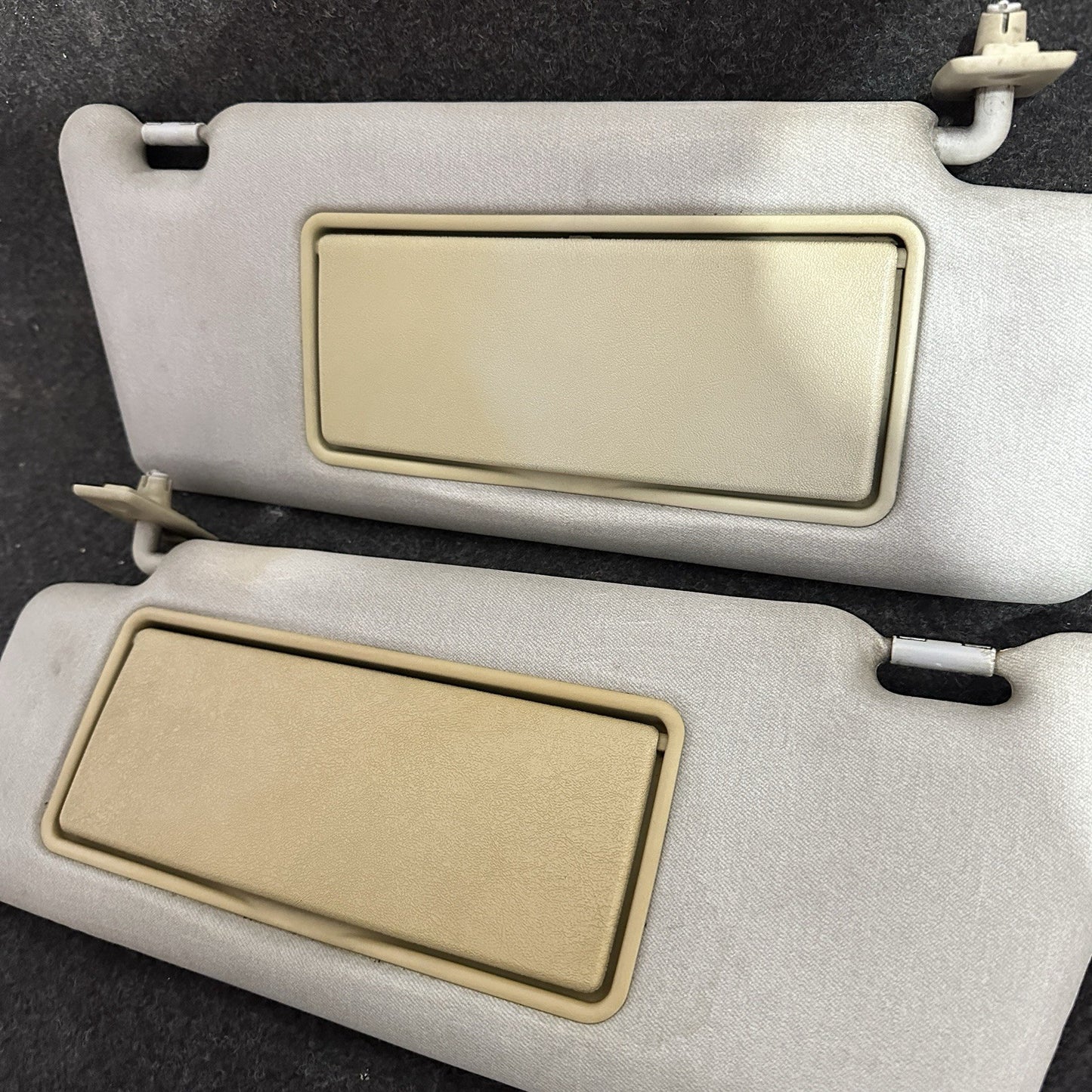 Genuine Mercedes-Benz Sun Visor Set (Beige/Tan) - W210 E-Class / W202 C-Class