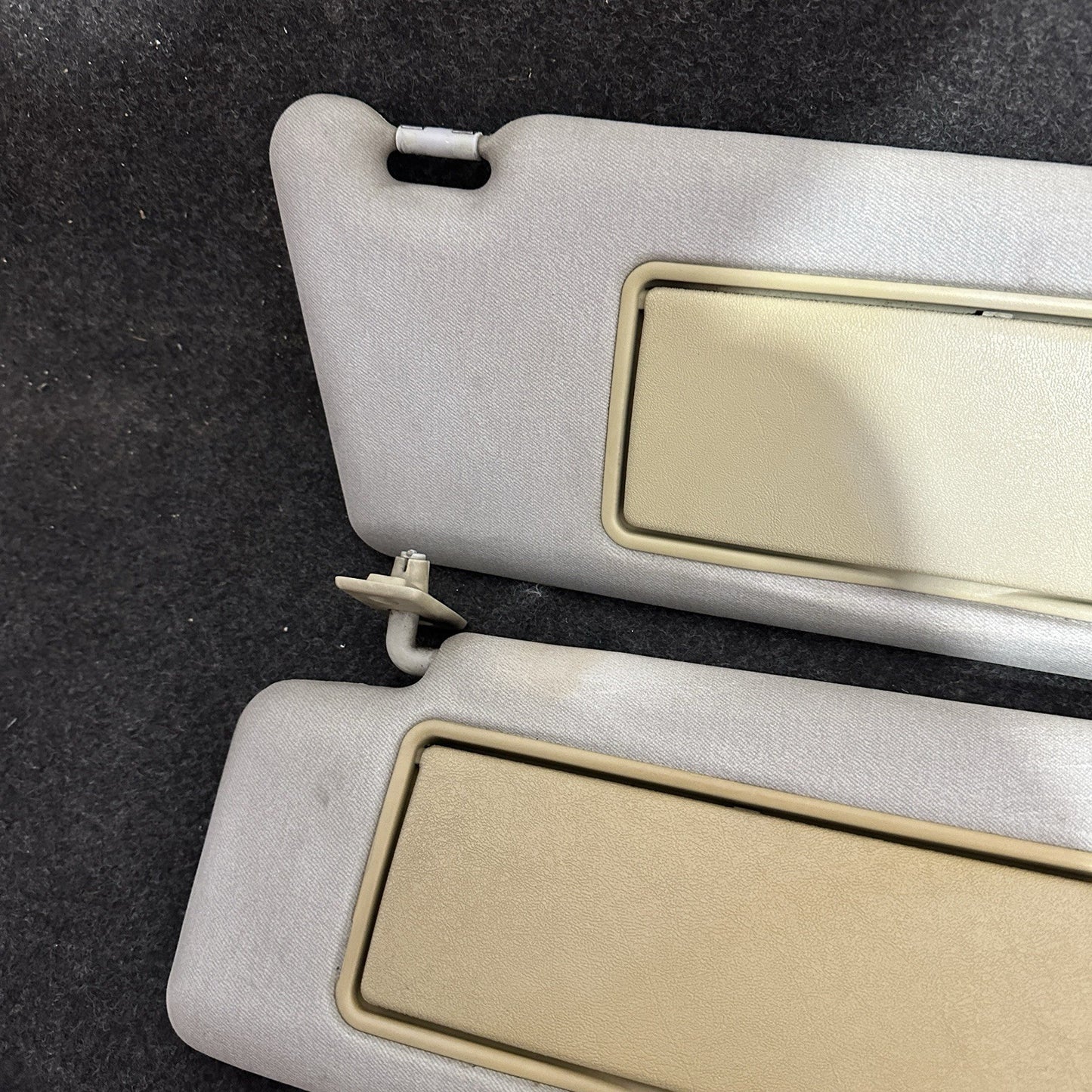 Genuine Mercedes-Benz Sun Visor Set (Beige/Tan) - W210 E-Class / W202 C-Class