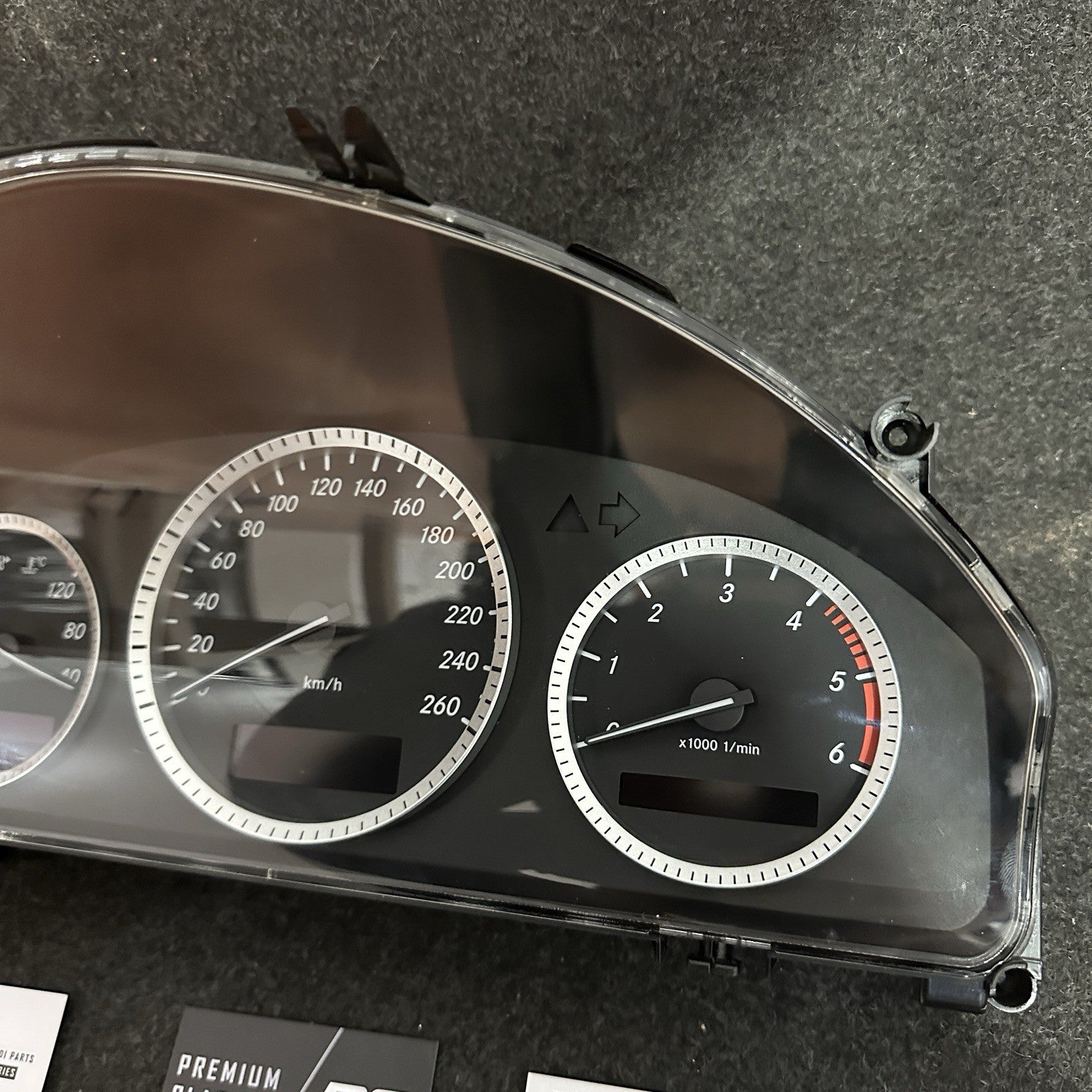 Mercedes Benz C-Class W204 C220 CDI Speedometer Instrument Cluster 2049003402