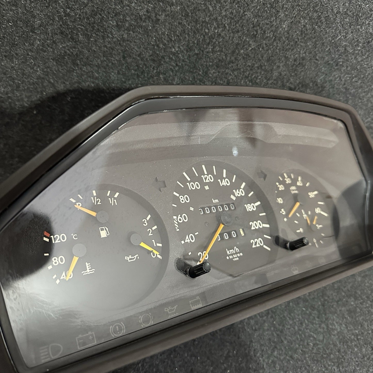 Mercedes W124 250D 300D Instrument Cluster 220km/h 1245429968 Speedometer K=875