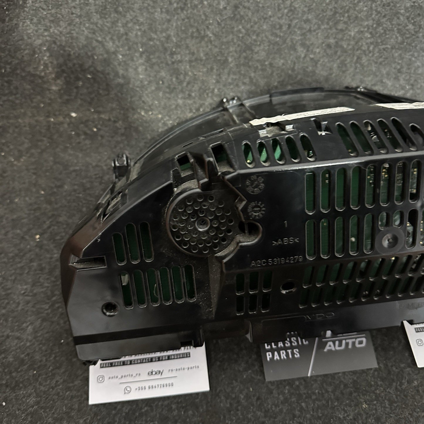 Mercedes Benz C-Class W204 C220 CDI Speedometer Instrument Cluster 2049003402