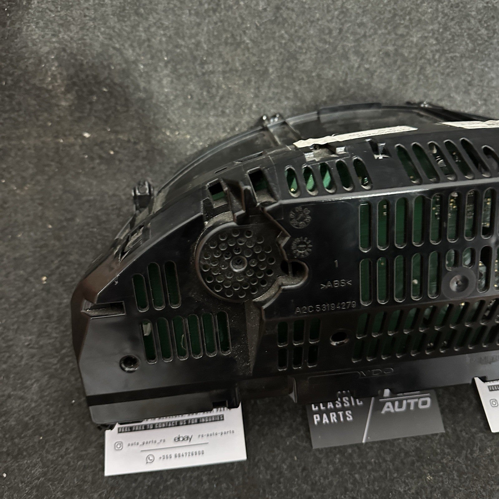 Mercedes Benz C-Class W204 C220 CDI Speedometer Instrument Cluster 2049003402