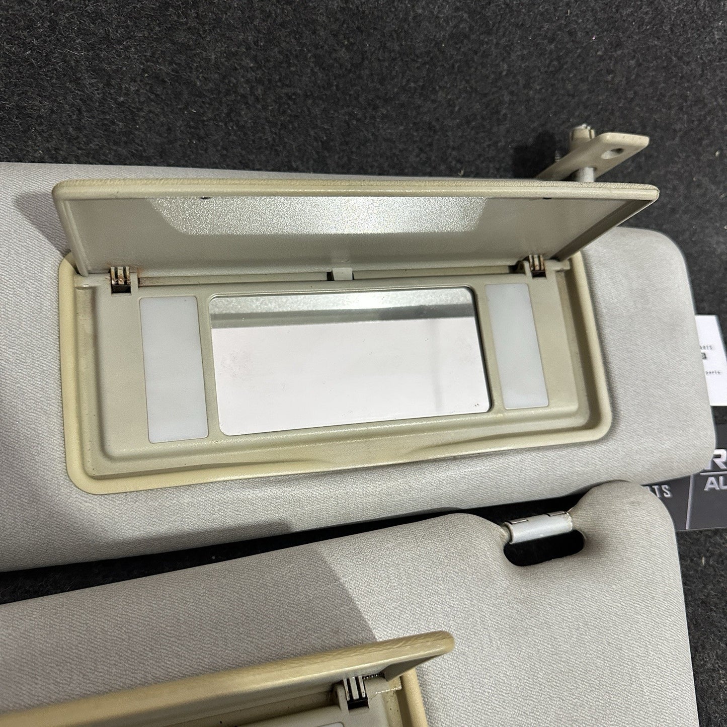 Genuine Mercedes-Benz Sun Visor Set (Beige/Tan) - W210 E-Class / W202 C-Class