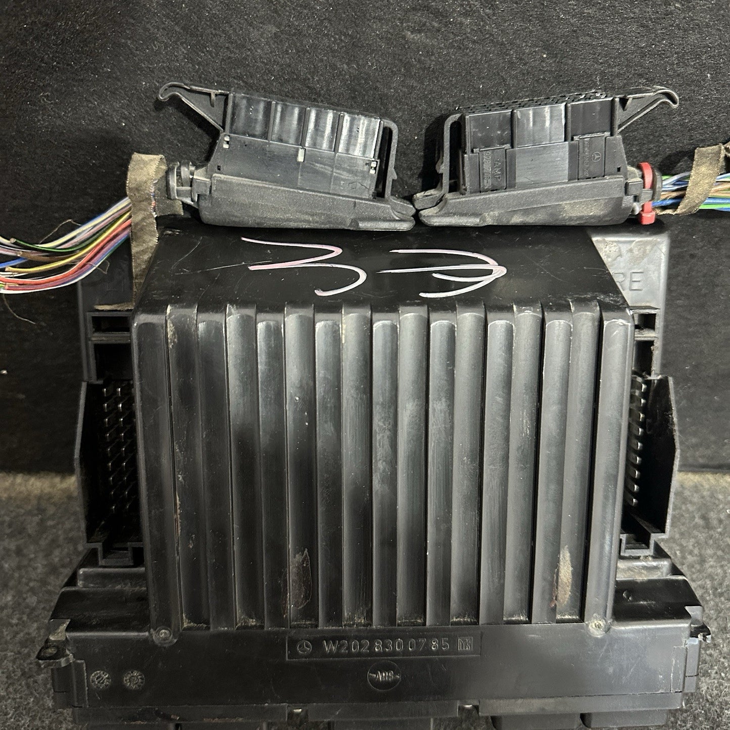 Mercedes C Class W202 Climate Control Unit Push Button 2028300785 1994-1995