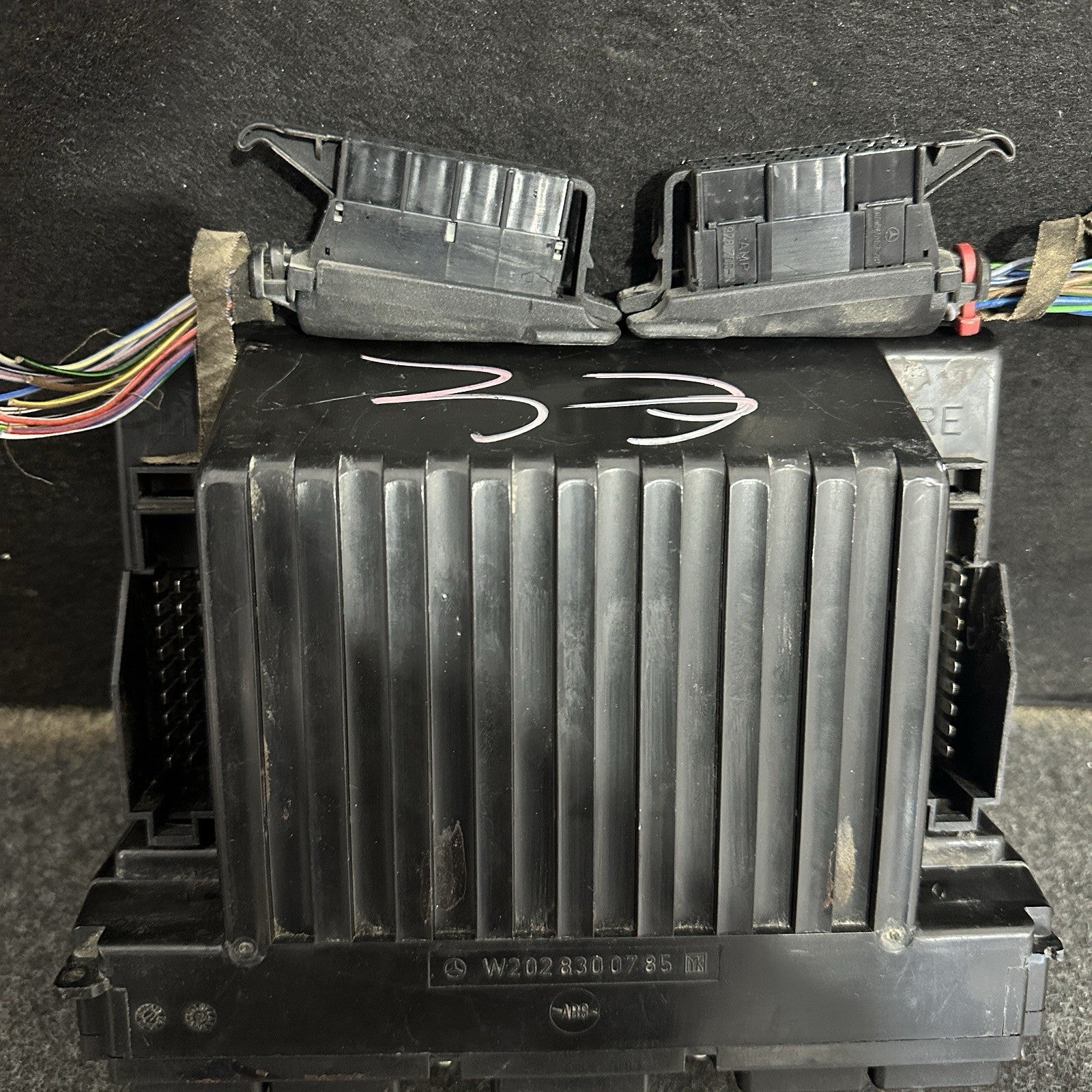 Mercedes C Class W202 Climate Control Unit Push Button 2028300785 1994-1995