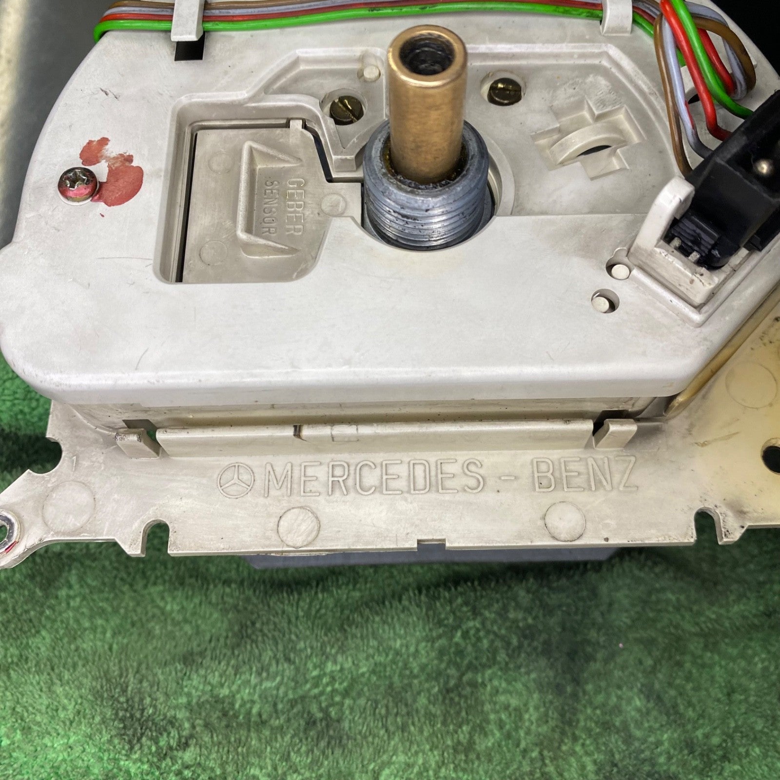 Mercedes Benz E Class W124 Speedometer 220 KM/H 1245427466 VDO OEM 300D 250TD