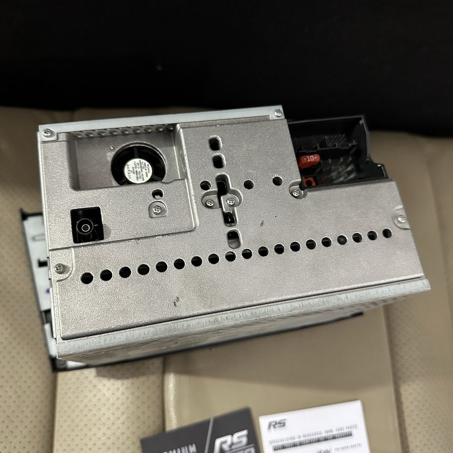 Original Mercedes W211 Radio Bluetooth Audio 20 CD MF2770 E-Class A2118702889