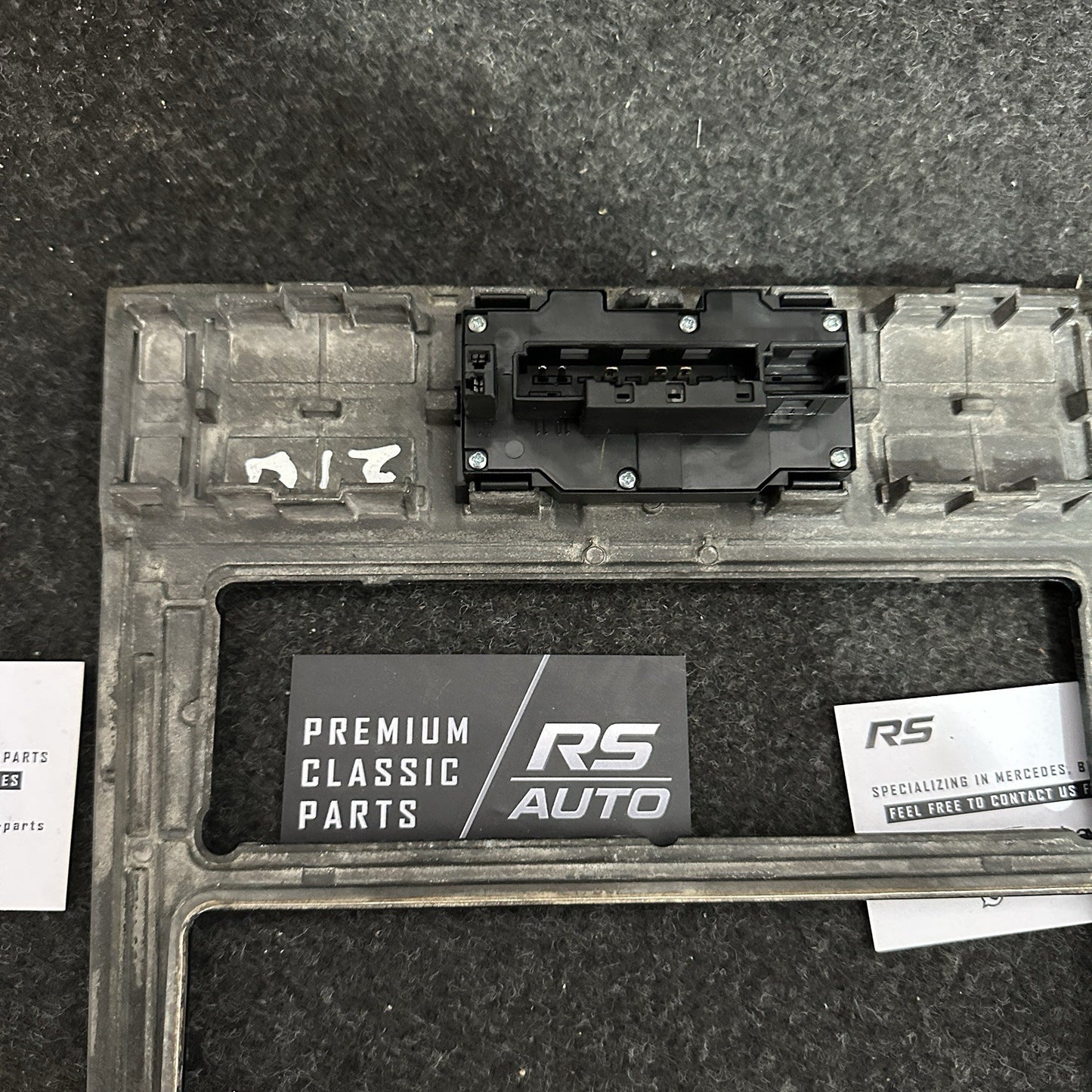 Mercedes E Class W210 E55 Center Console 2Din Wood Trim Navigation 2106802136 OE