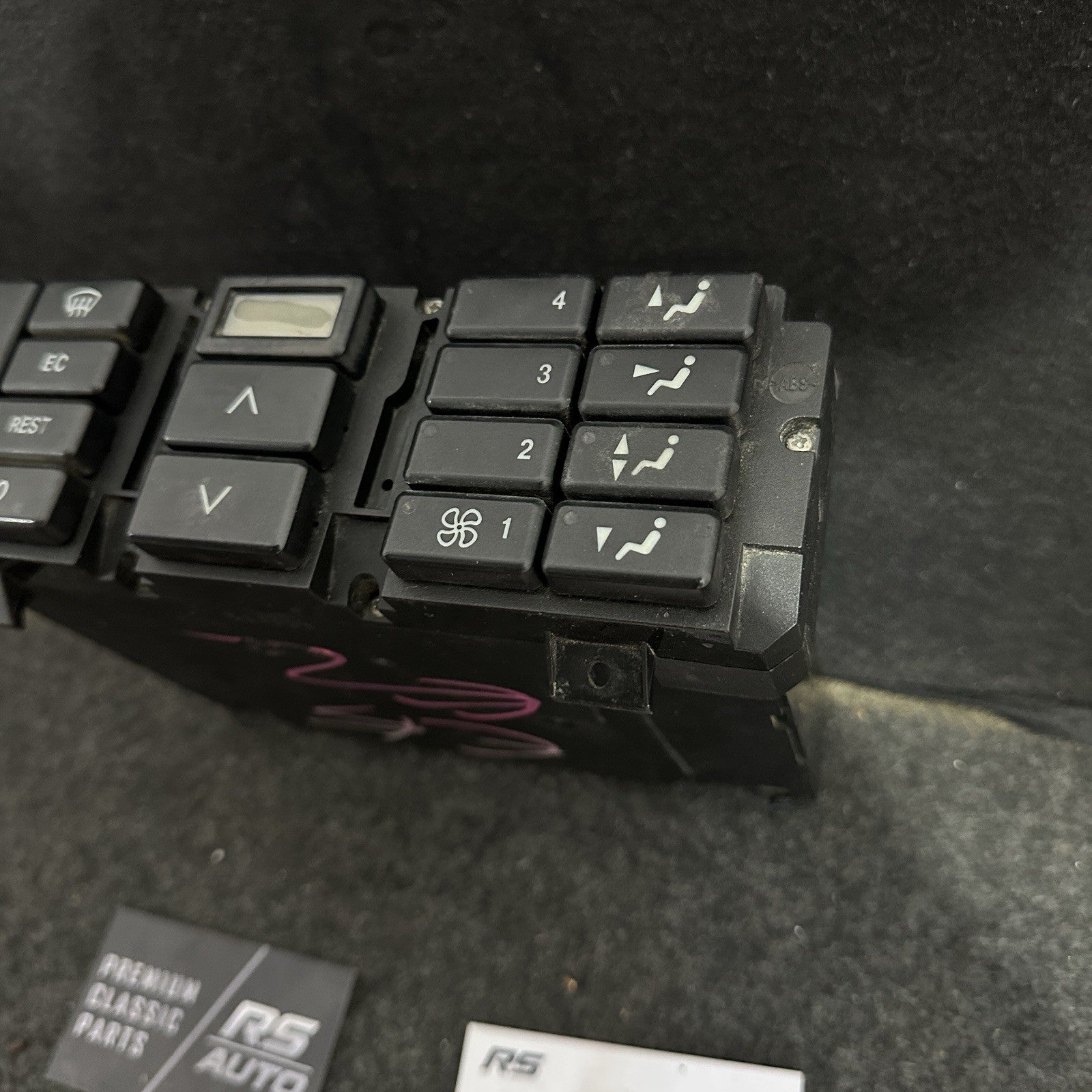 Mercedes C Class W202 Climate Control Unit Push Button 2028300785 1994-1995