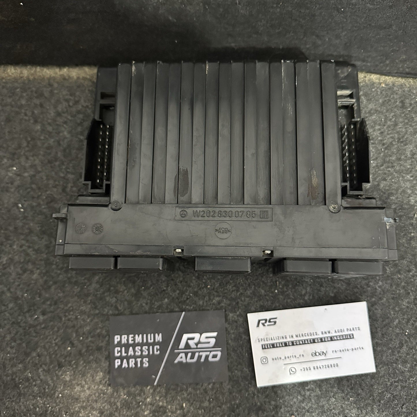 Mercedes C Class W202 Climate Control Unit Push Button 2028300785 1994-1995