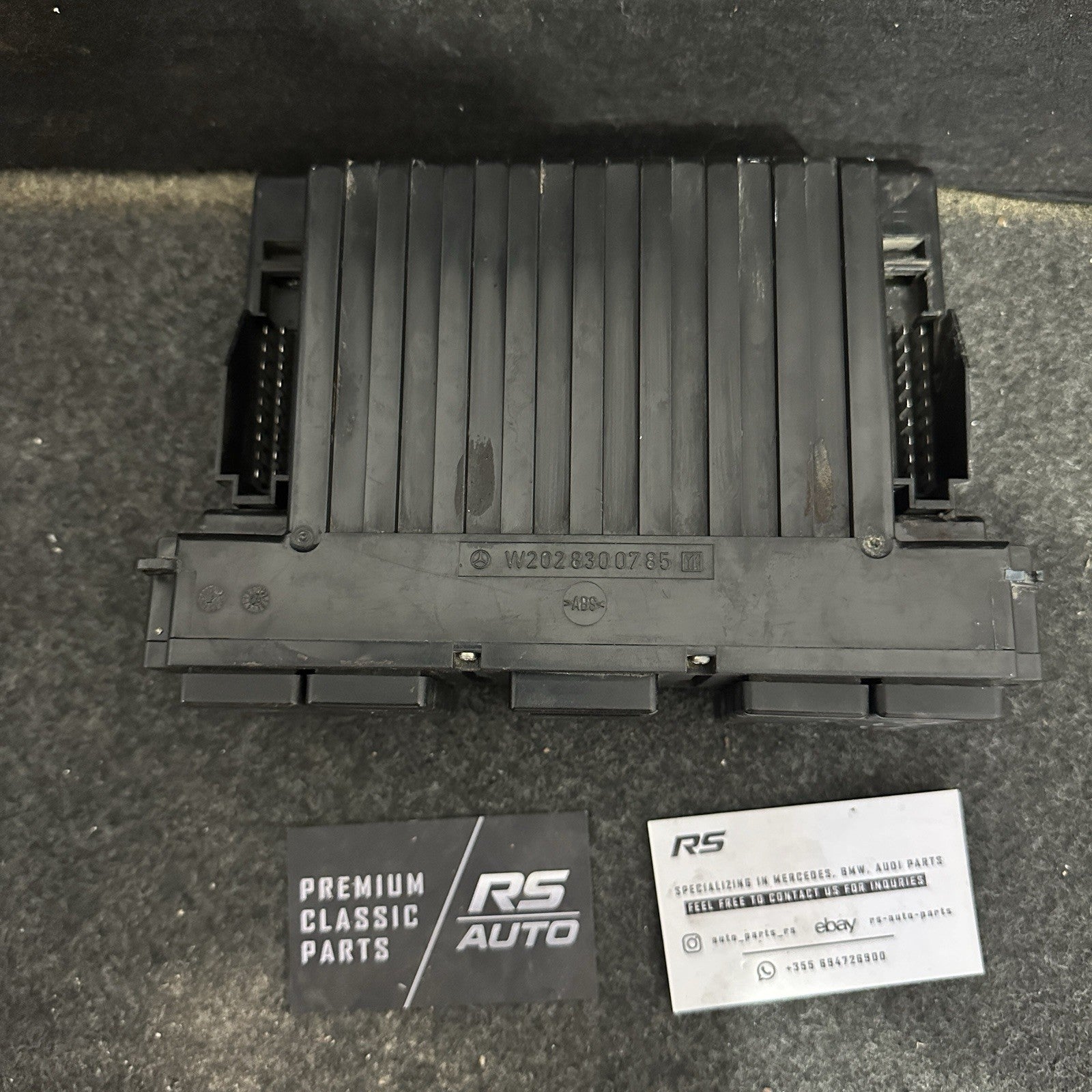 Mercedes C Class W202 Climate Control Unit Push Button 2028300785 1994-1995