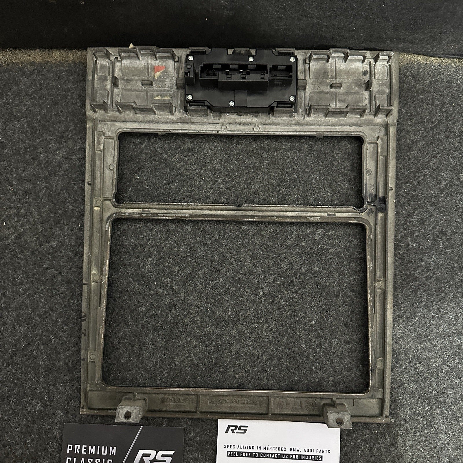 Mercedes E Class W210 E55 Center Console 2Din Wood Trim Navigation 2106802136 OE