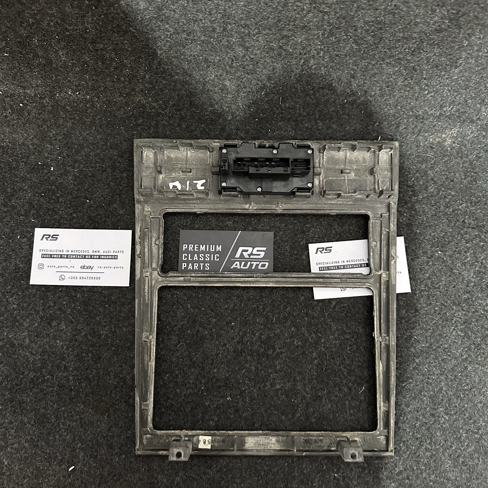 Mercedes E Class W210 E55 Center Console 2Din Wood Trim Navigation 2106802136 OE