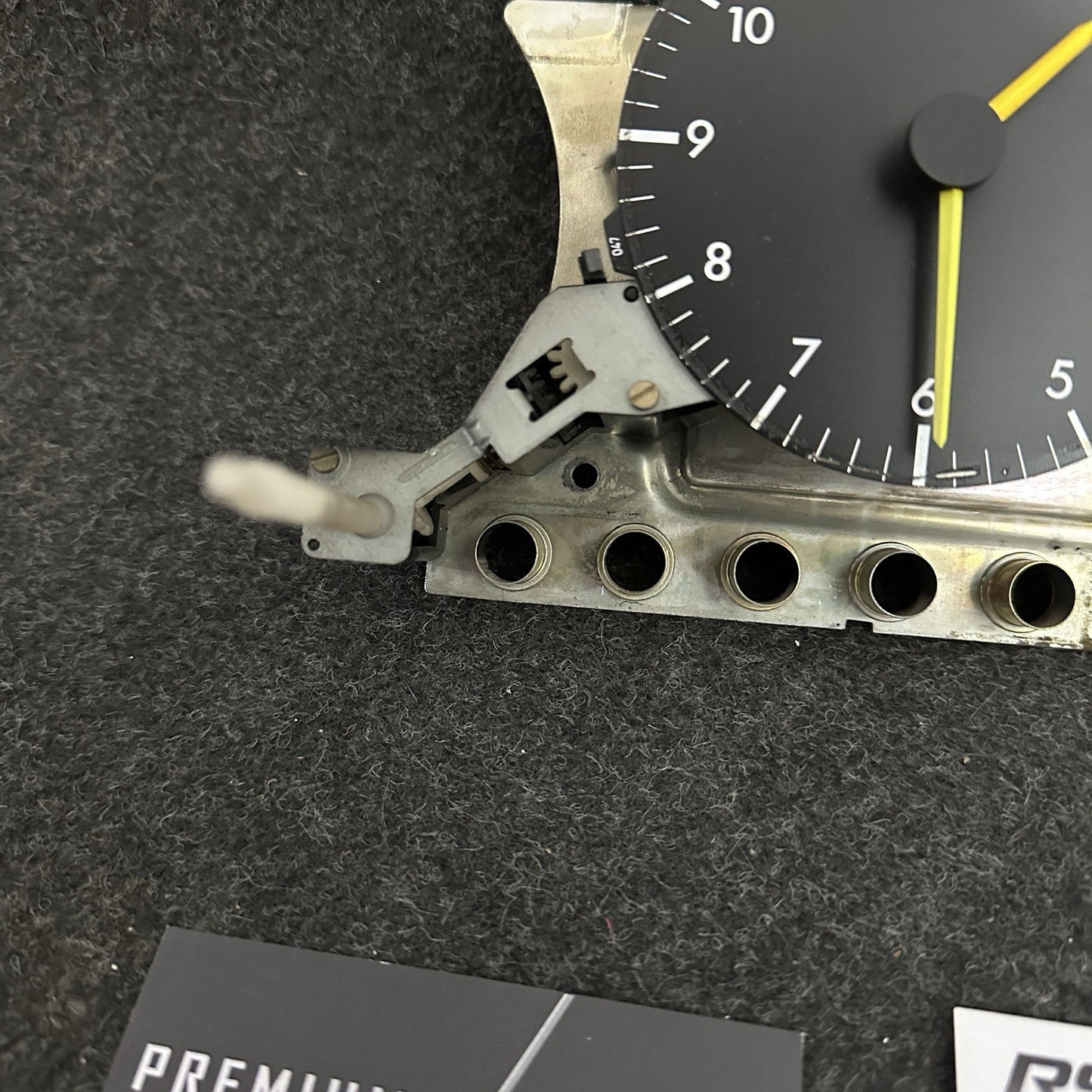 Mercedes Benz 190E 190D W201 Instrument Cluster Clock Gauge 2015420611 OEM VDO