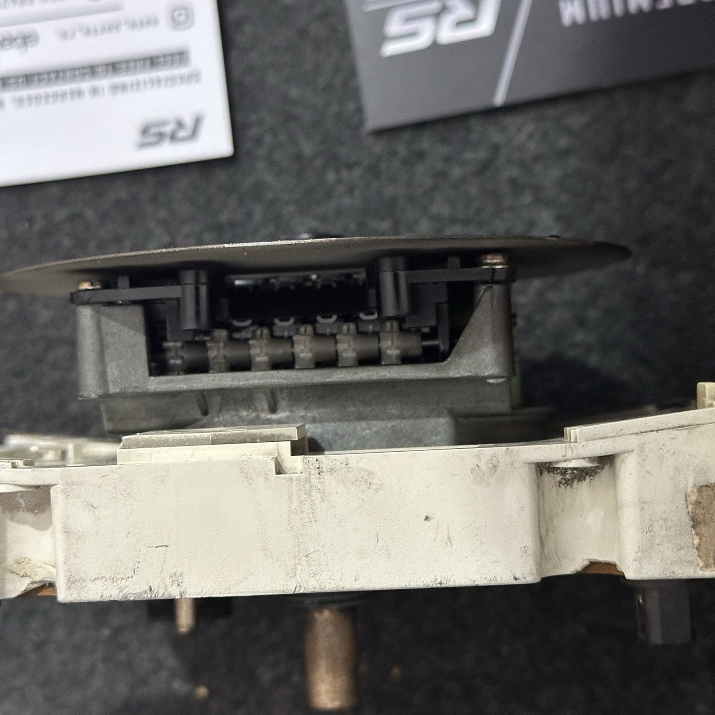 Mercedes Benz 190E W201 82-93 Speedometer 180 KM/H 2015425306 VDO OEM K=780