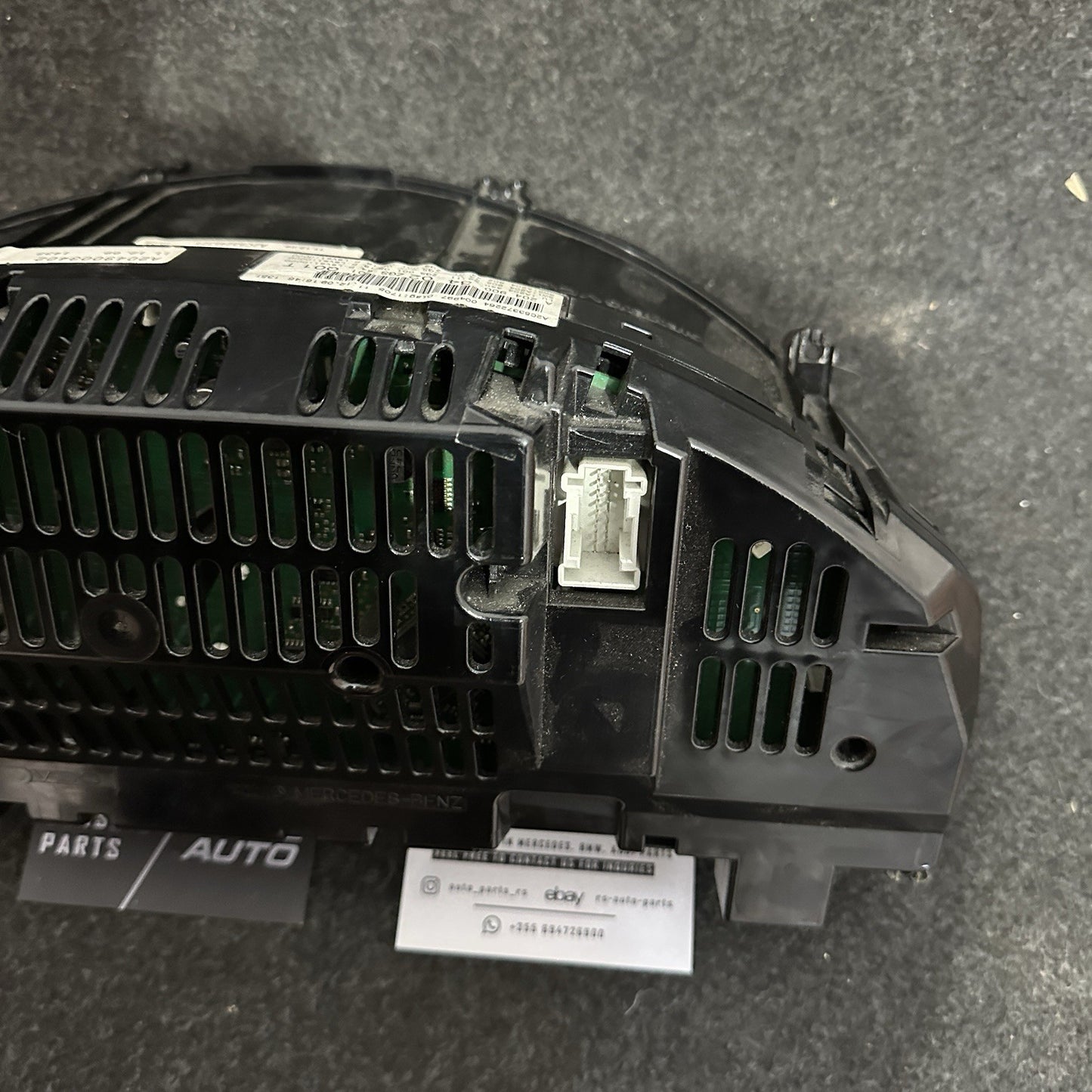 Mercedes Benz C-Class W204 C220 CDI Speedometer Instrument Cluster 2049003402