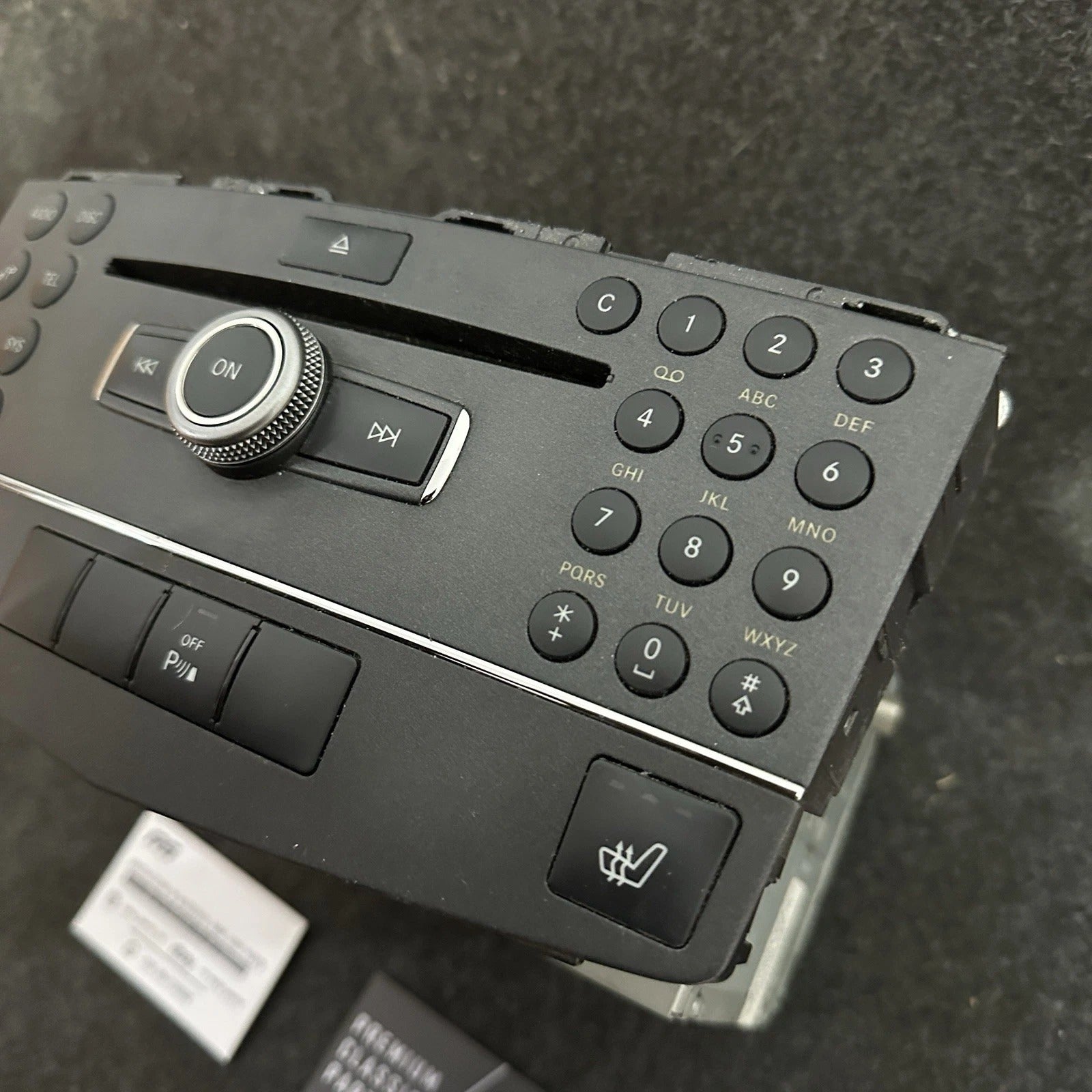 Mercedes-Benz W204 C-Class NTG 4.0 Navigation Radio Stereo Head Unit, Part A2049069801.