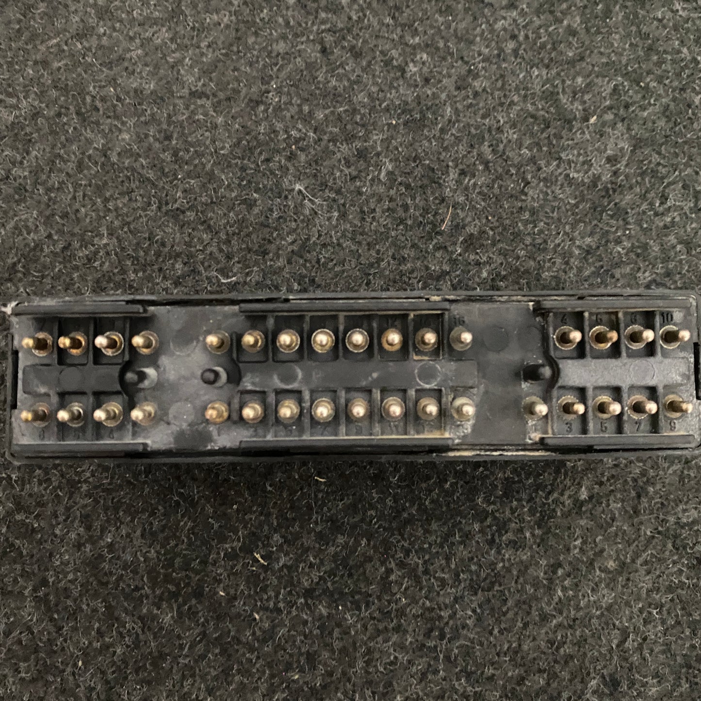 Mercedes Benz W124 W201 W126 Light Control Module 1265420032