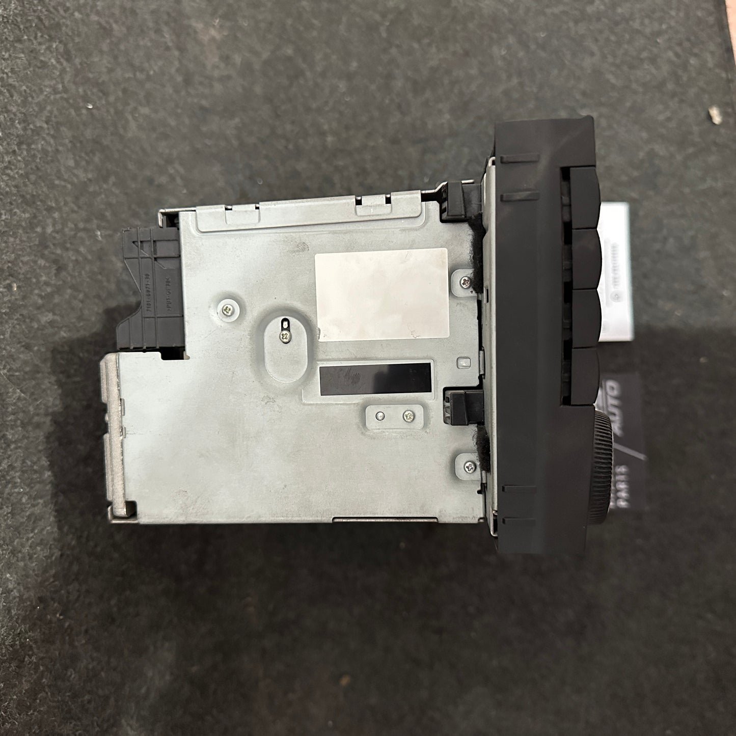 メルセデス・ベンツ W211 Audio 20 CDラジオ - Bluetooth音楽ストリーミング内蔵 後付けキット