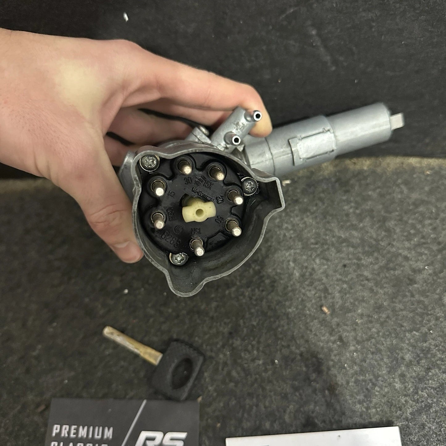 Mercedes-Benz W124 E-Class Ignition Barrel Lock with Key - A1245450114