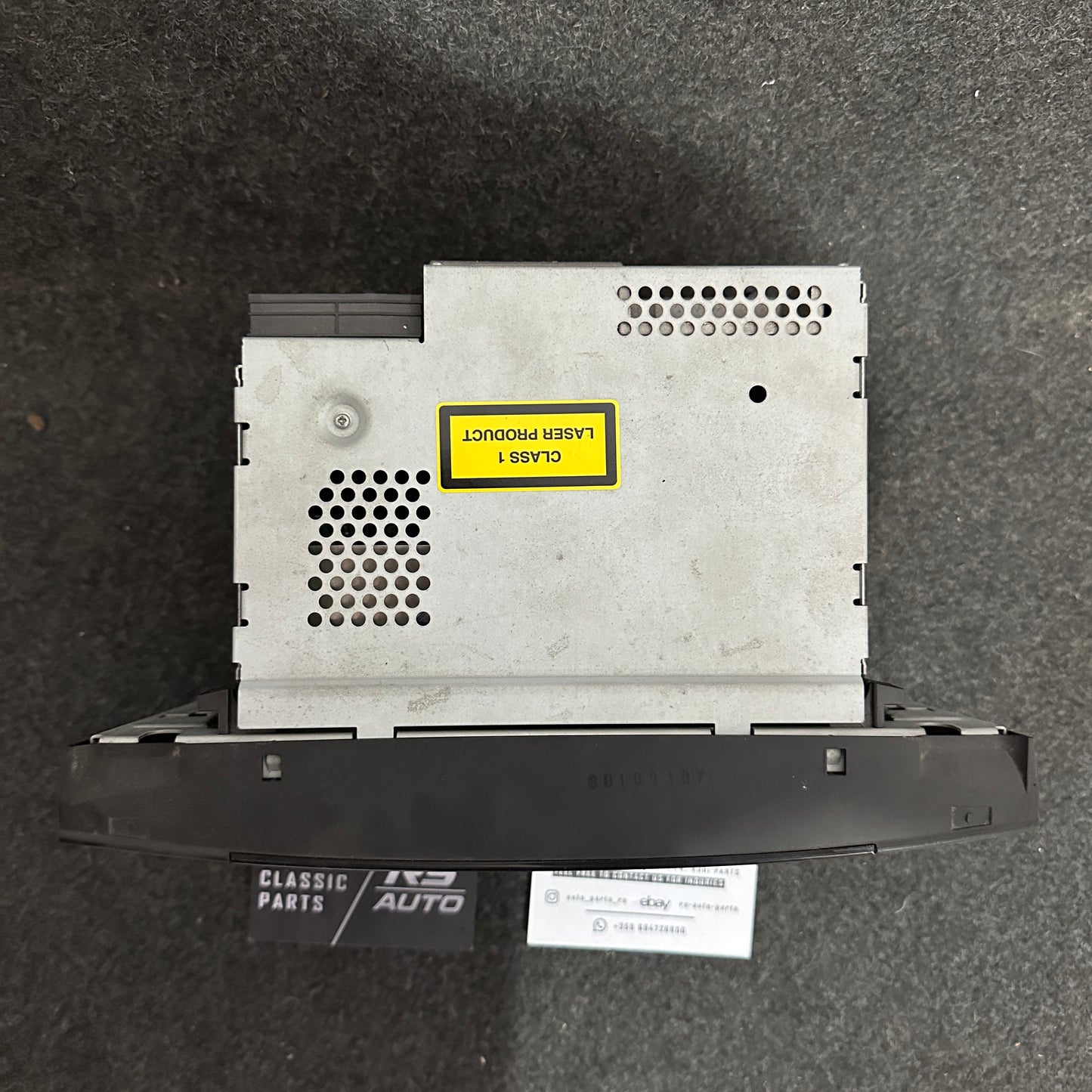 メルセデス・ベンツ W211 Audio 20 CDラジオ - Bluetooth音楽ストリーミング内蔵 後付けキット