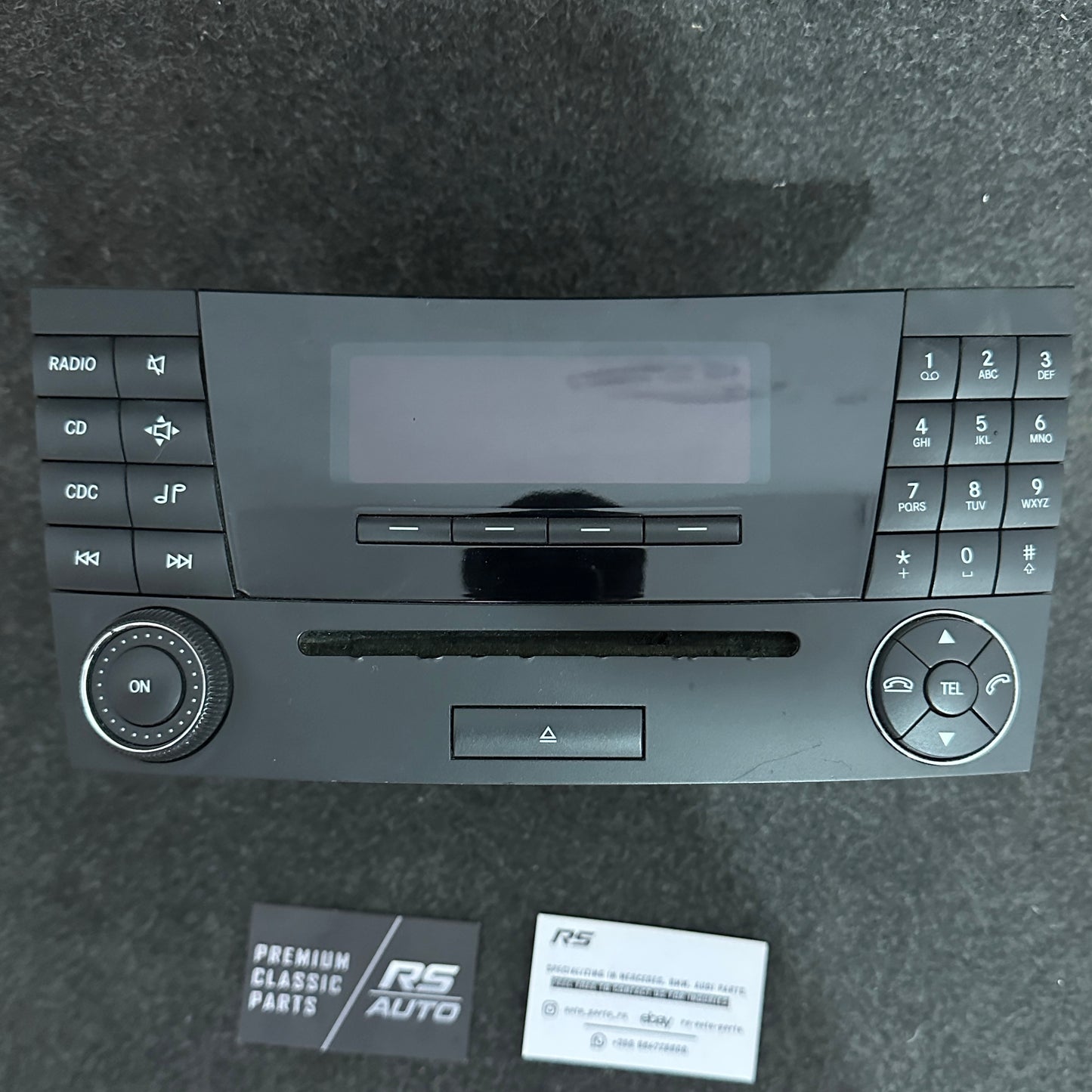 メルセデス・ベンツ W211 Audio 20 CDラジオ - Bluetooth音楽ストリーミング内蔵 後付けキット