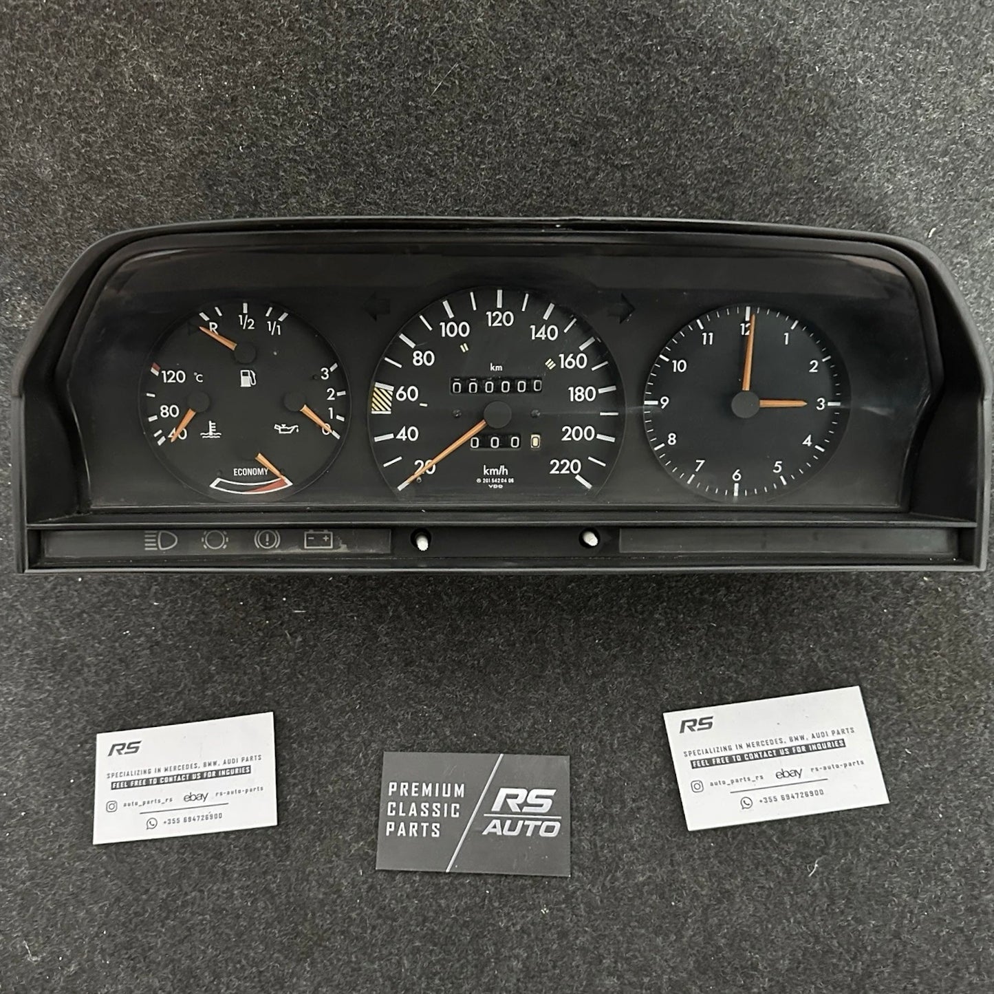 Überholtes Kombiinstrument - Mercedes-Benz W201 190E (220 km/h Benziner)