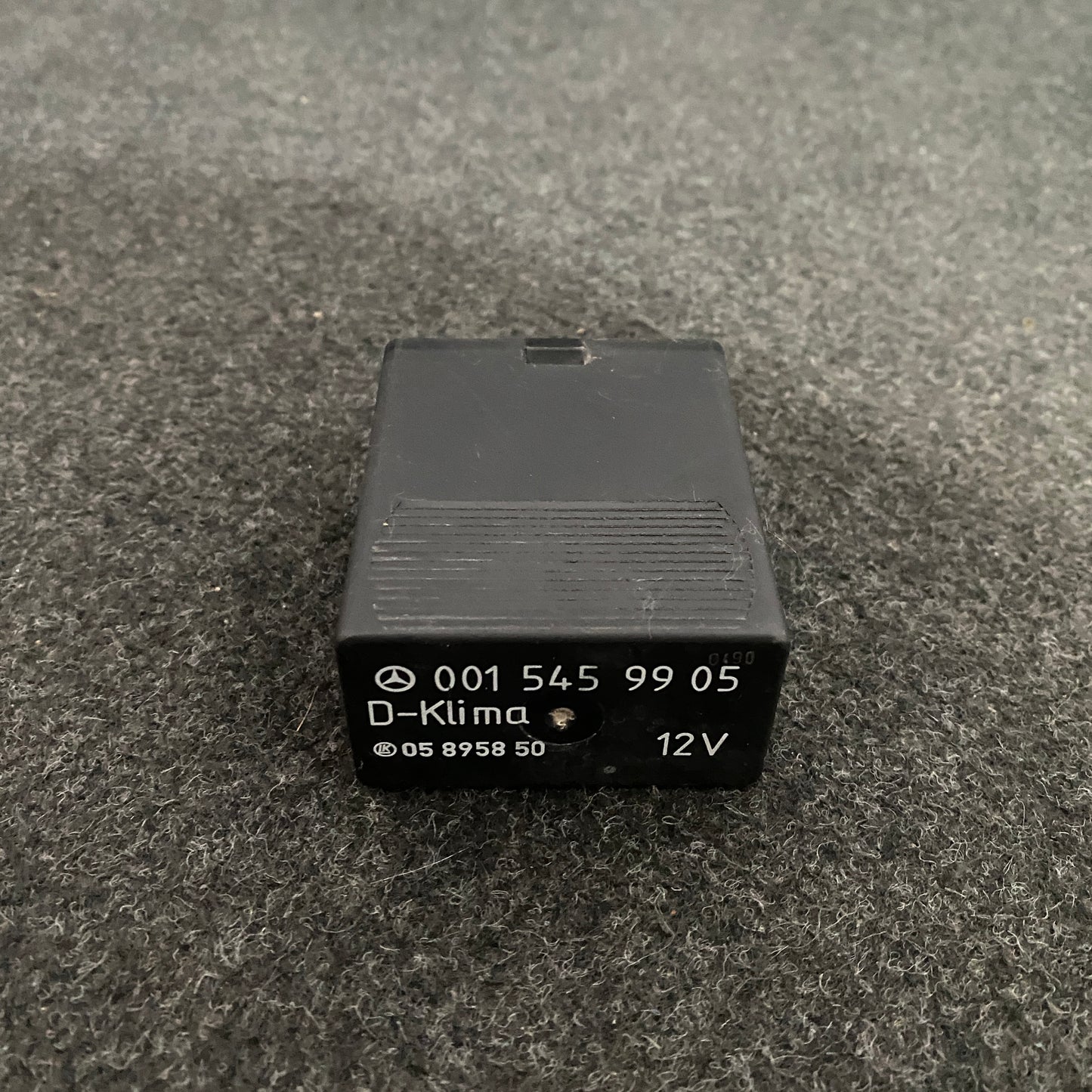 Mercedes Benz W124 W201 W461 W463 A/C Relay D-Klima 0015459905