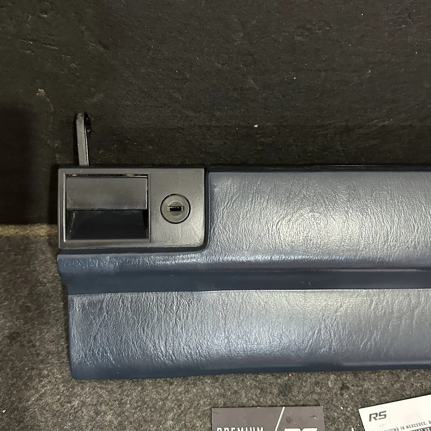 Mercedes - Benz W124 E - Class Complete Glovebox Lid & Lock - Dark Blue - RS Auto Parts