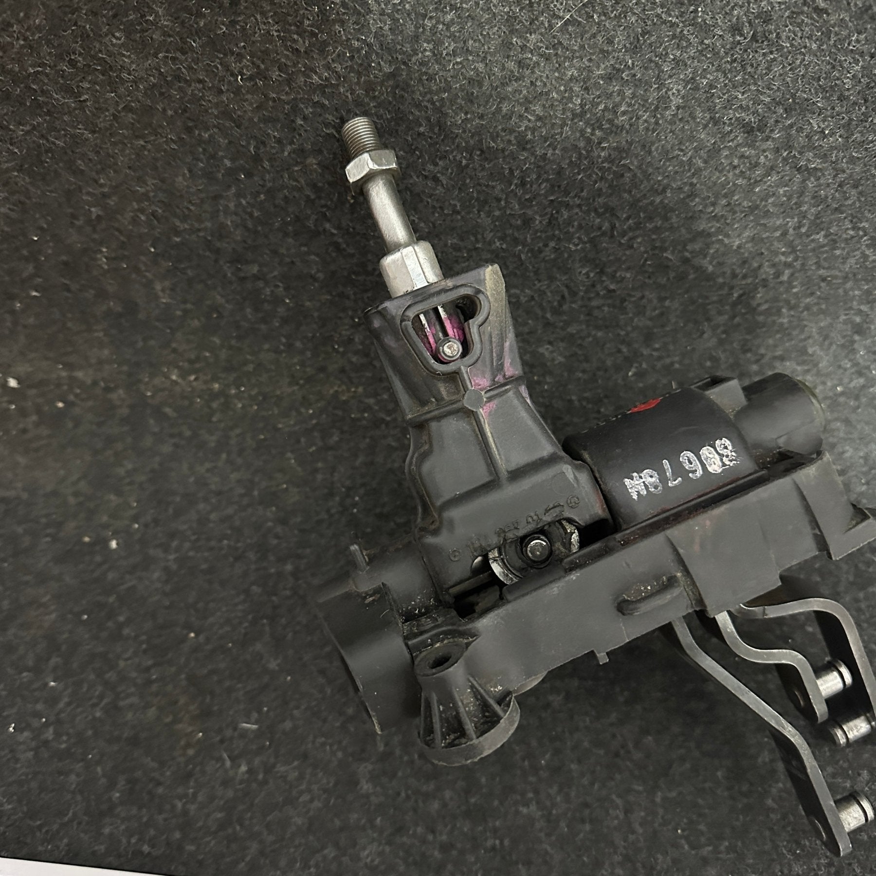 Mercedes Benz W124 W201 190 5 Speed Manual Shifter Gear Selector 1242670305 - RS Auto Parts