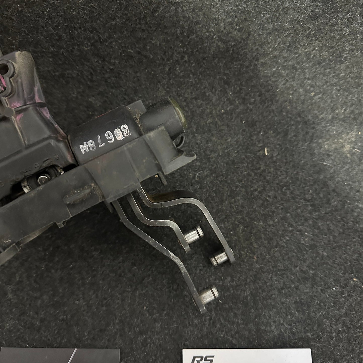 Mercedes Benz W124 W201 190 5 Speed Manual Shifter Gear Selector 1242670305 - RS Auto Parts