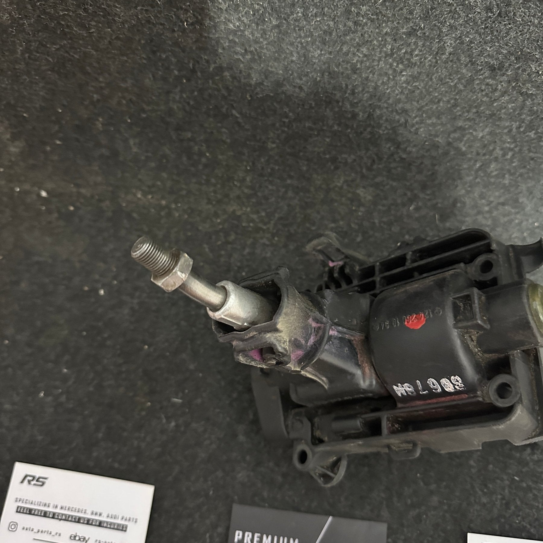 Mercedes Benz W124 W201 190 5 Speed Manual Shifter Gear Selector 1242670305 - RS Auto Parts