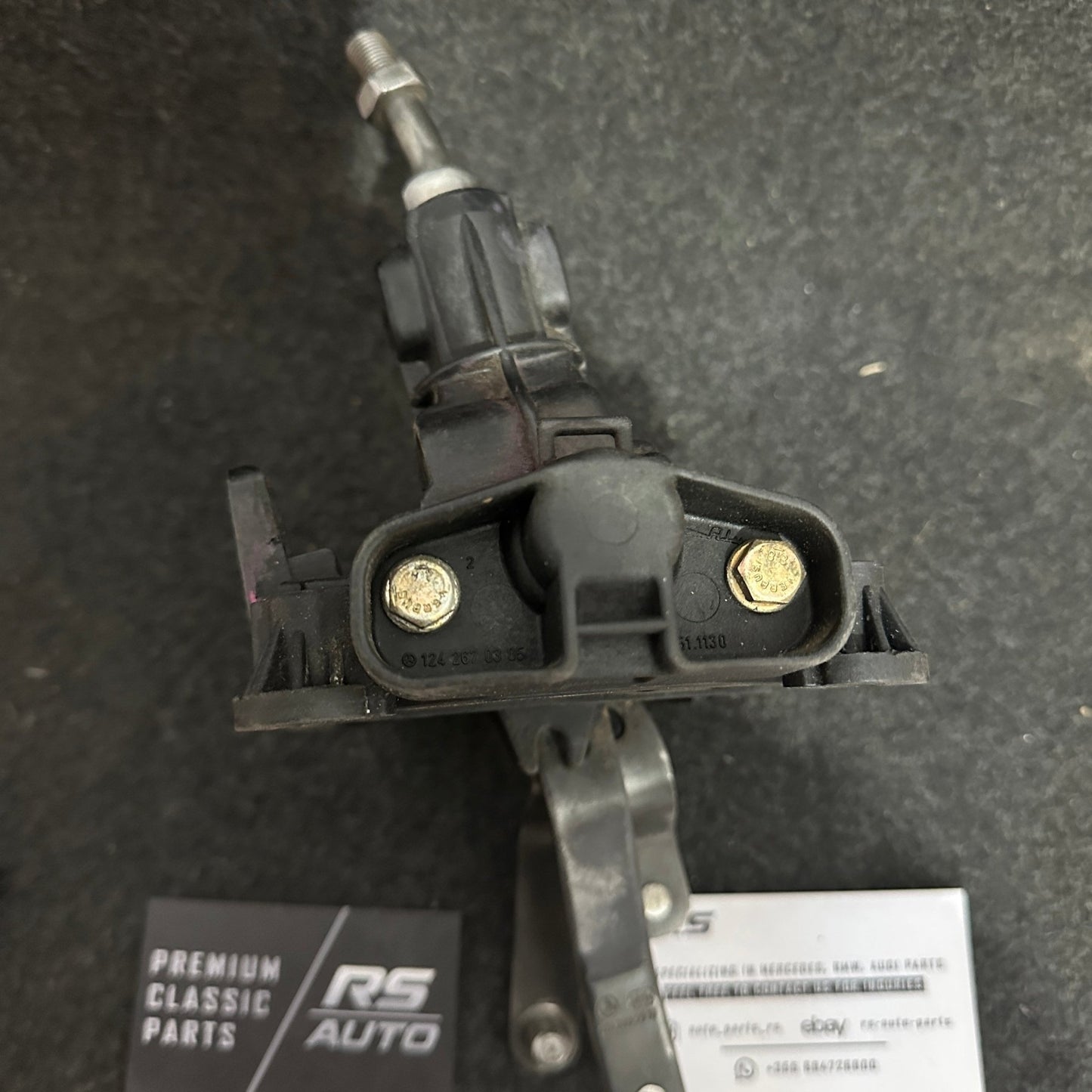 Mercedes Benz W124 W201 190 5 Speed Manual Shifter Gear Selector 1242670305 - RS Auto Parts