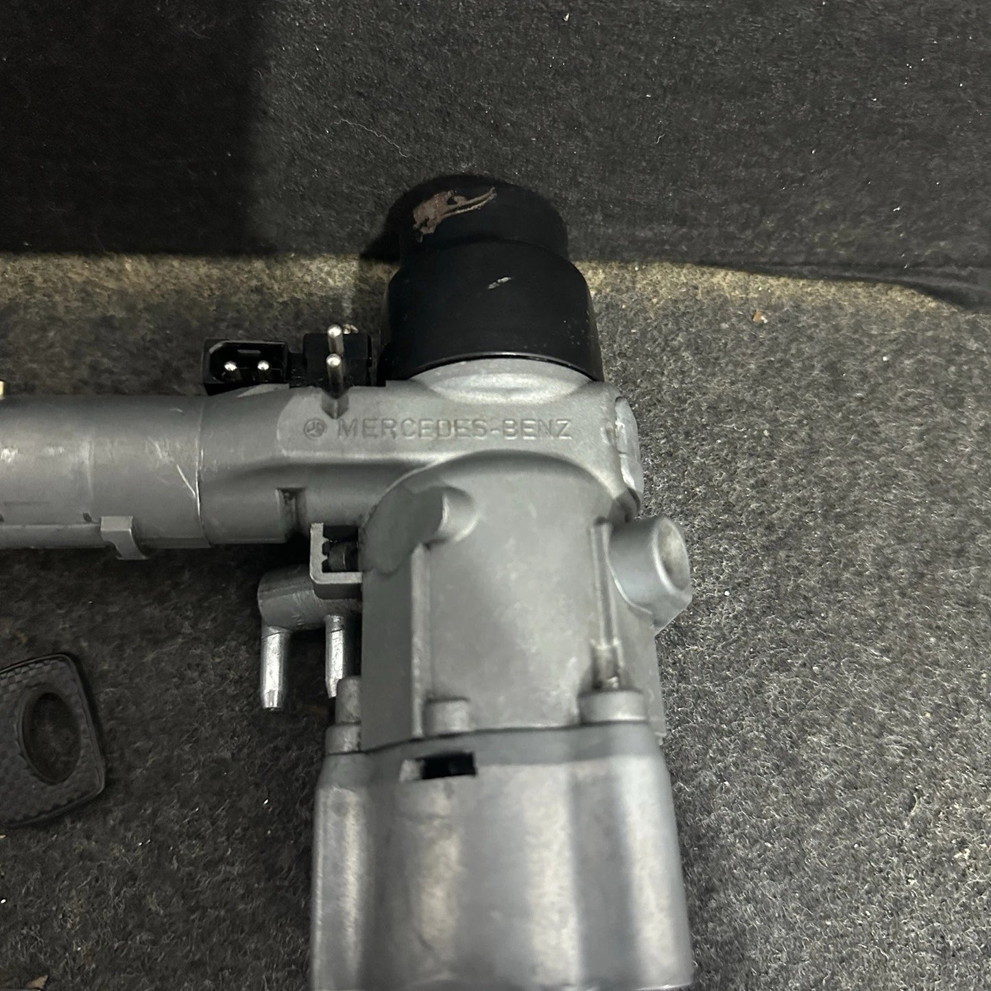 Mercedes-Benz W124 E-Class Ignition Barrel Lock with Key - A1245450114