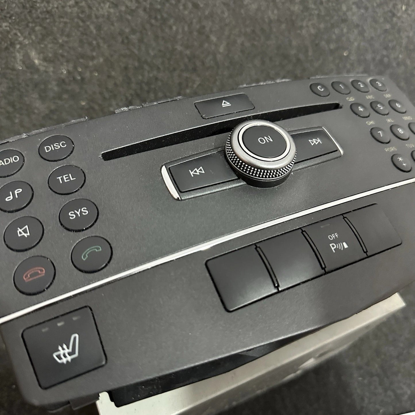 Mercedes-Benz W204 C-Class NTG 4.0 Navigation Radio Stereo Head Unit, Part A2049069801.