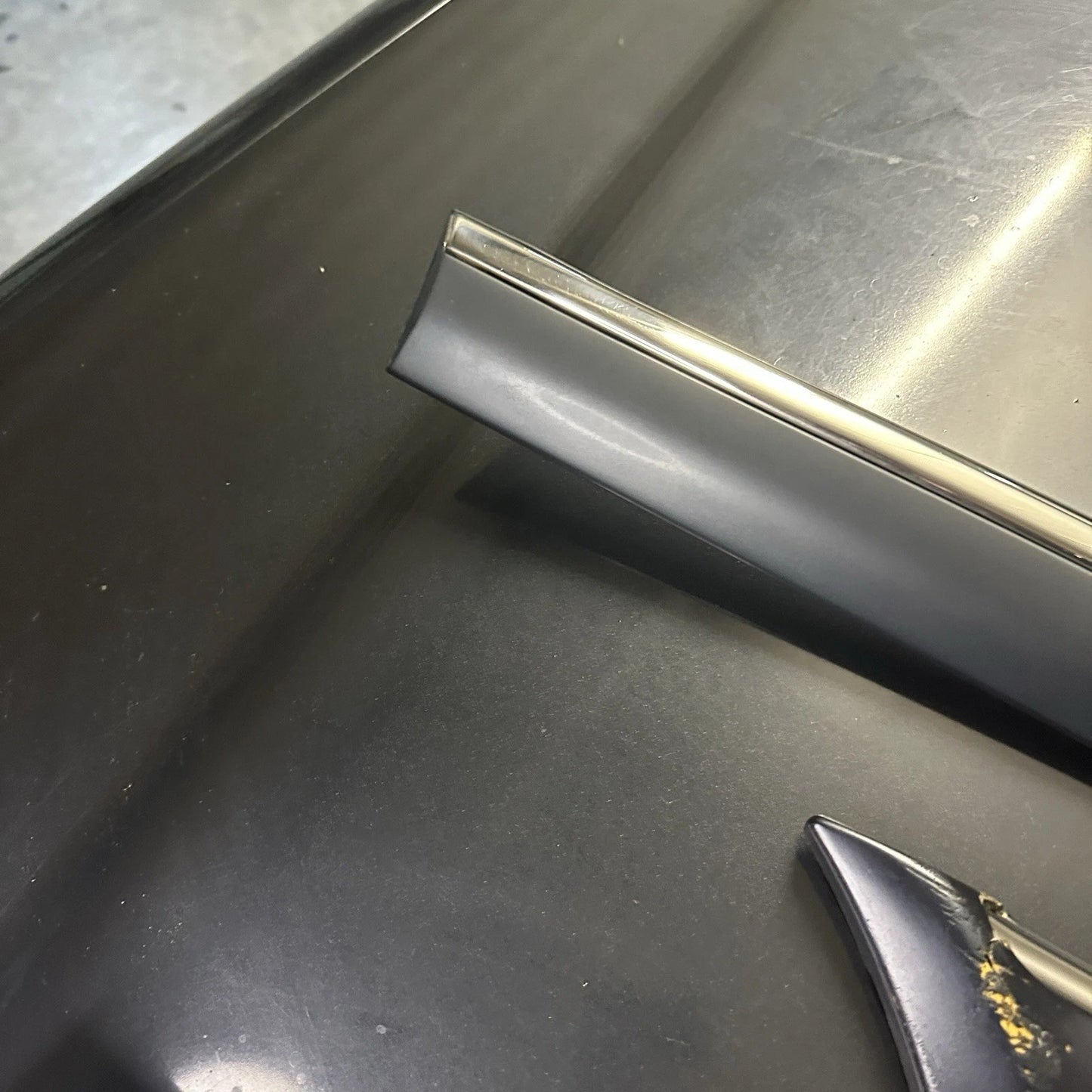 Mercedes-Benz W202 C-Class Elegance Full Exterior Door Moulding Set - 6 Pieces