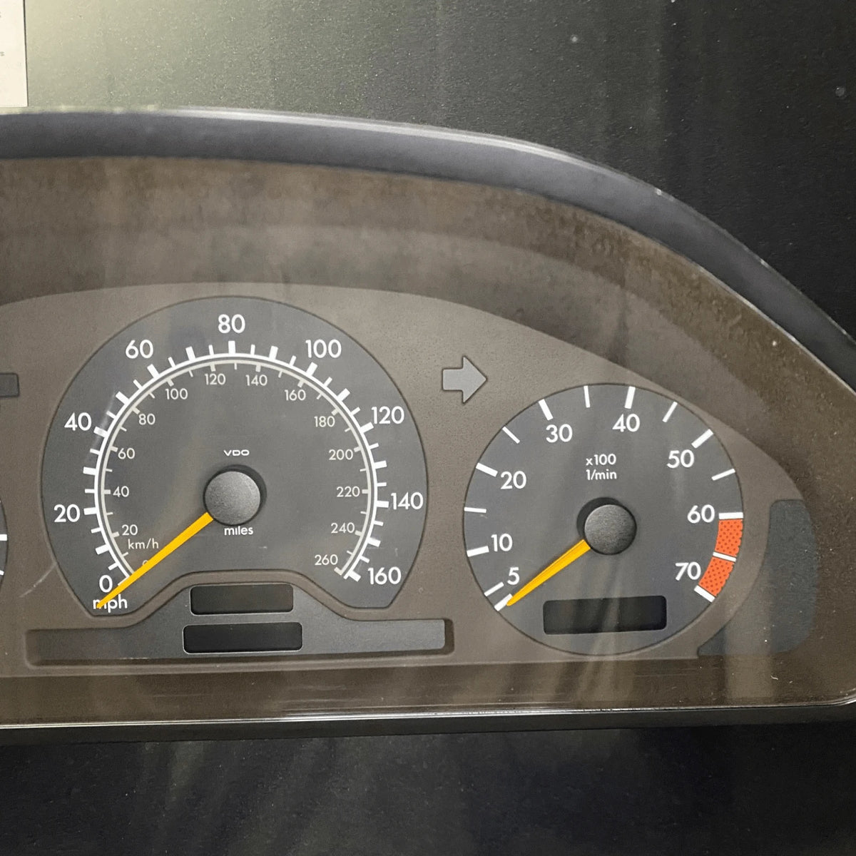 Mercedes-Benz W202 C-Class facelift instrument cluster, MPH, A2025402448
