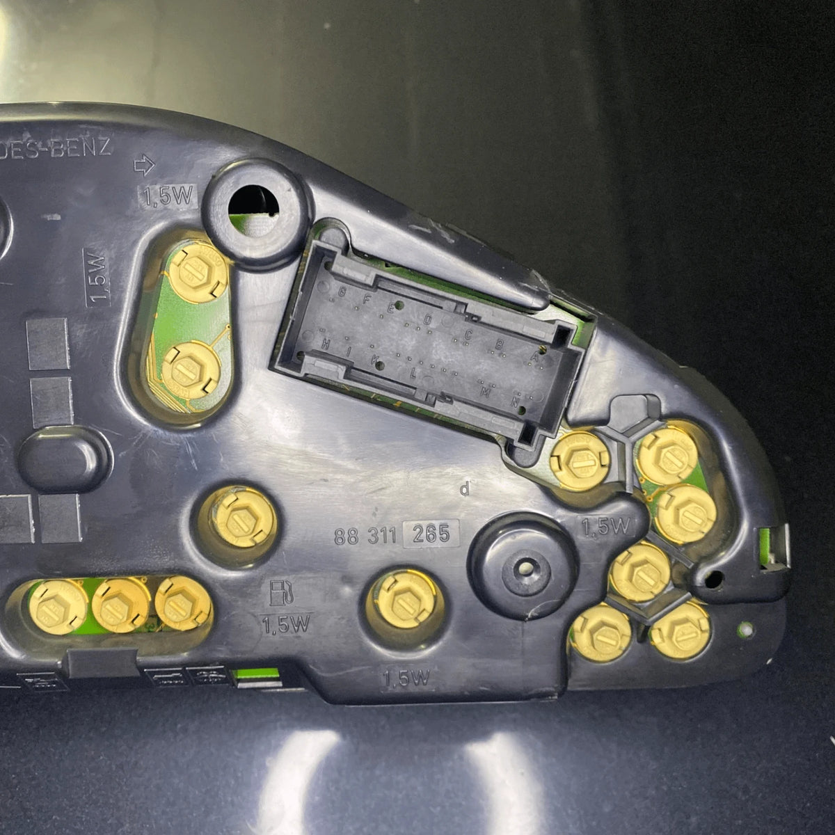 Mercedes-Benz W202 C-Class facelift instrument cluster, MPH, A2025402448
