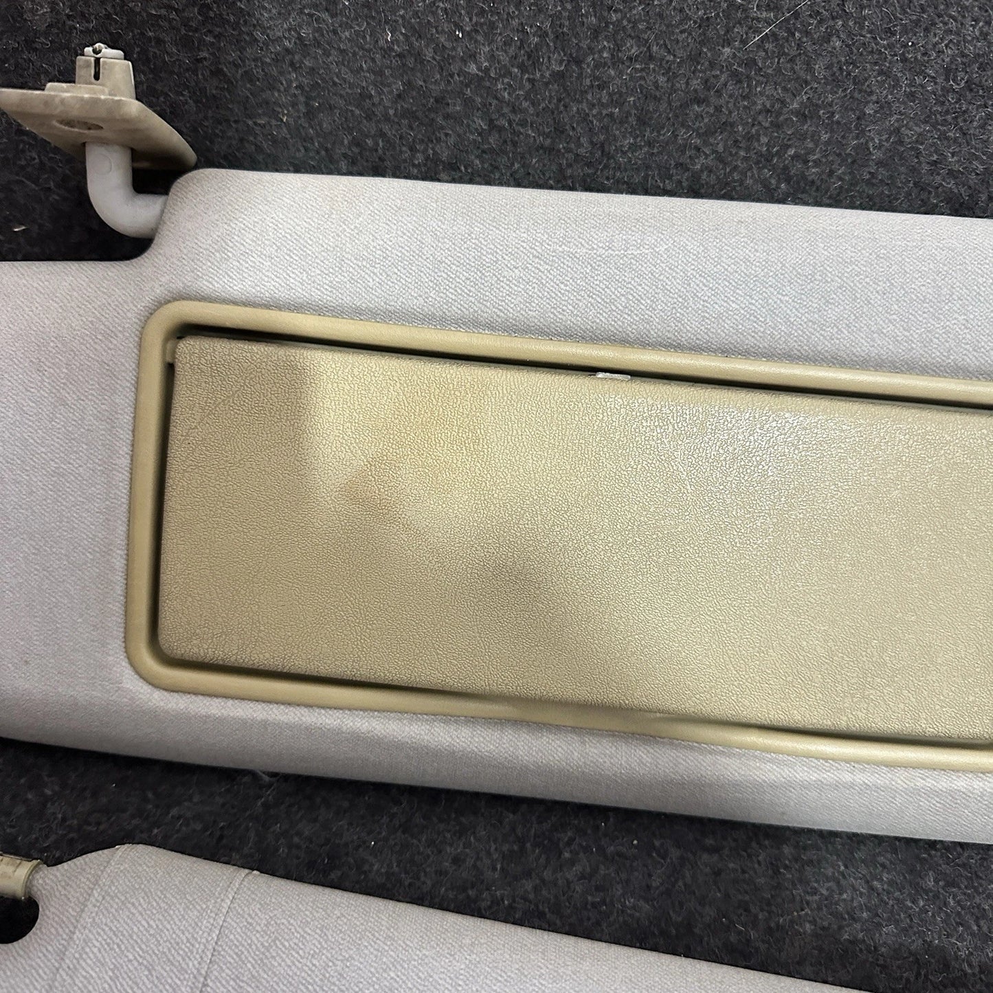 Genuine Mercedes-Benz Sun Visor Set (Beige/Tan) - W210 E-Class / W202 C-Class